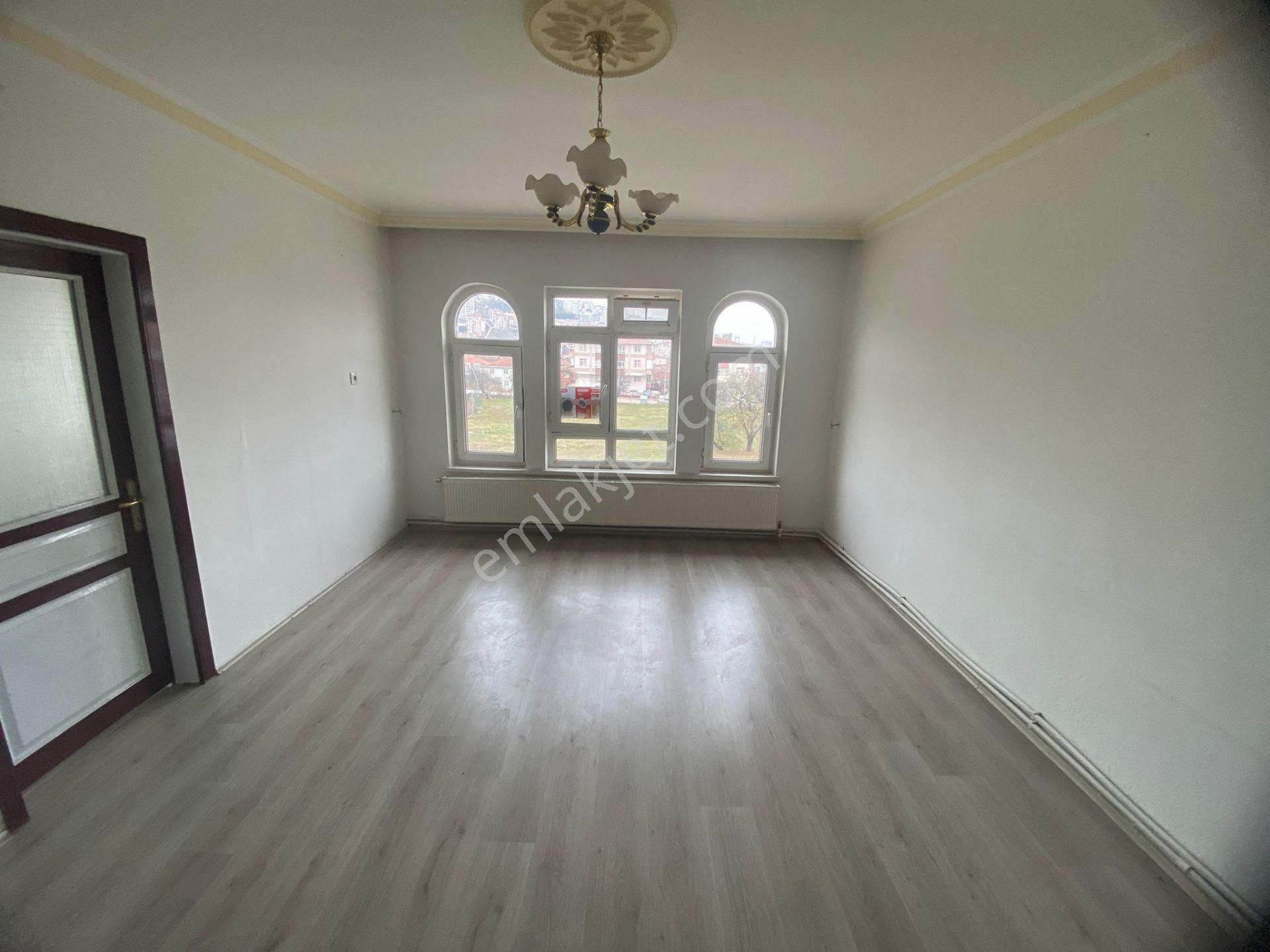 Etlik Şehir Hastanesi Yakını İskanlı Katta Fırsat Daire !! - Görsel 2