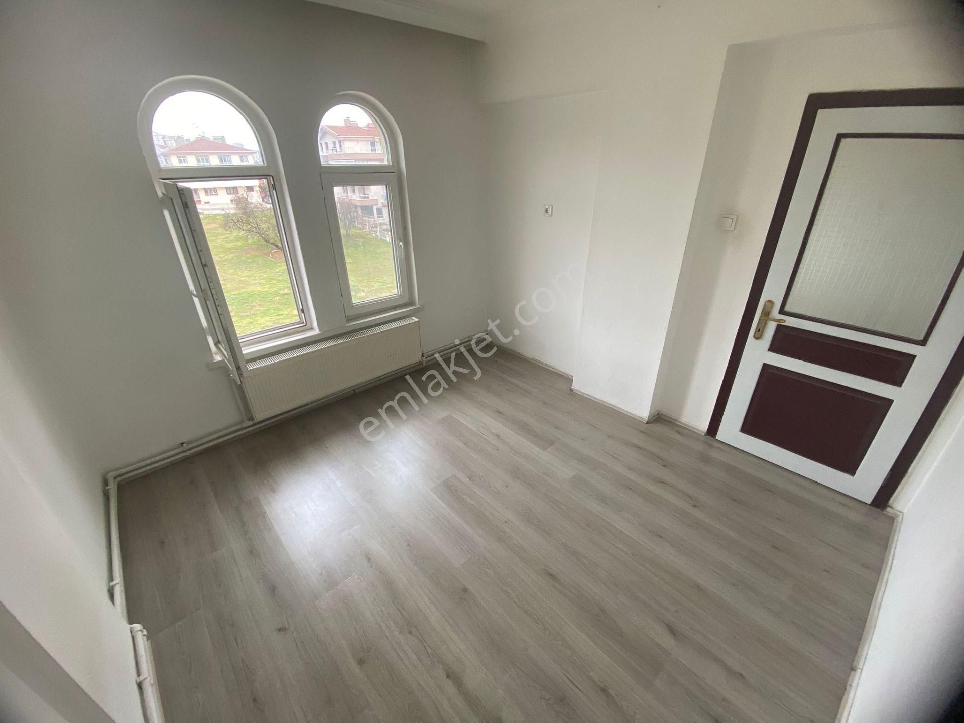 Etlik Şehir Hastanesi Yakını İskanlı Katta Fırsat Daire !! - Görsel 12