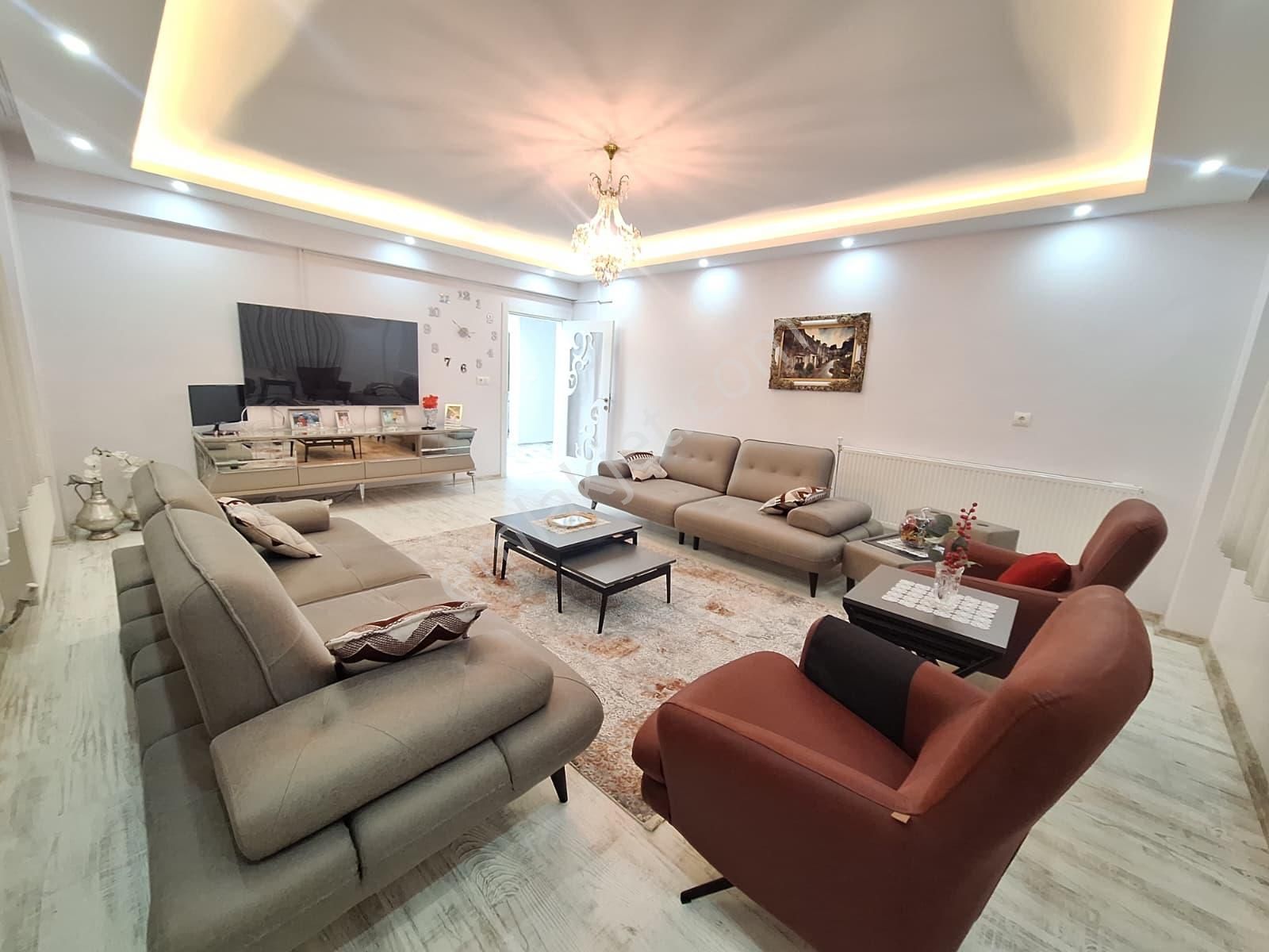 Yaman'dan Bolvadin Bağlarbaşı Mahallesin'de Satılık 5+1 Villa - Görsel 3