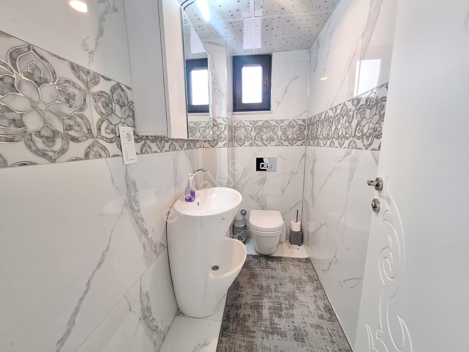 Yaman'dan Bolvadin Bağlarbaşı Mahallesin'de Satılık 5+1 Villa - Görsel 24
