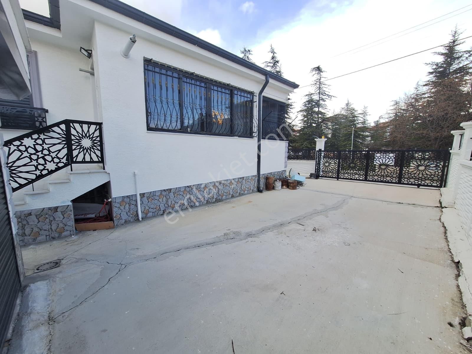 Yaman'dan Bolvadin Bağlarbaşı Mahallesin'de Satılık 5+1 Villa - Görsel 43
