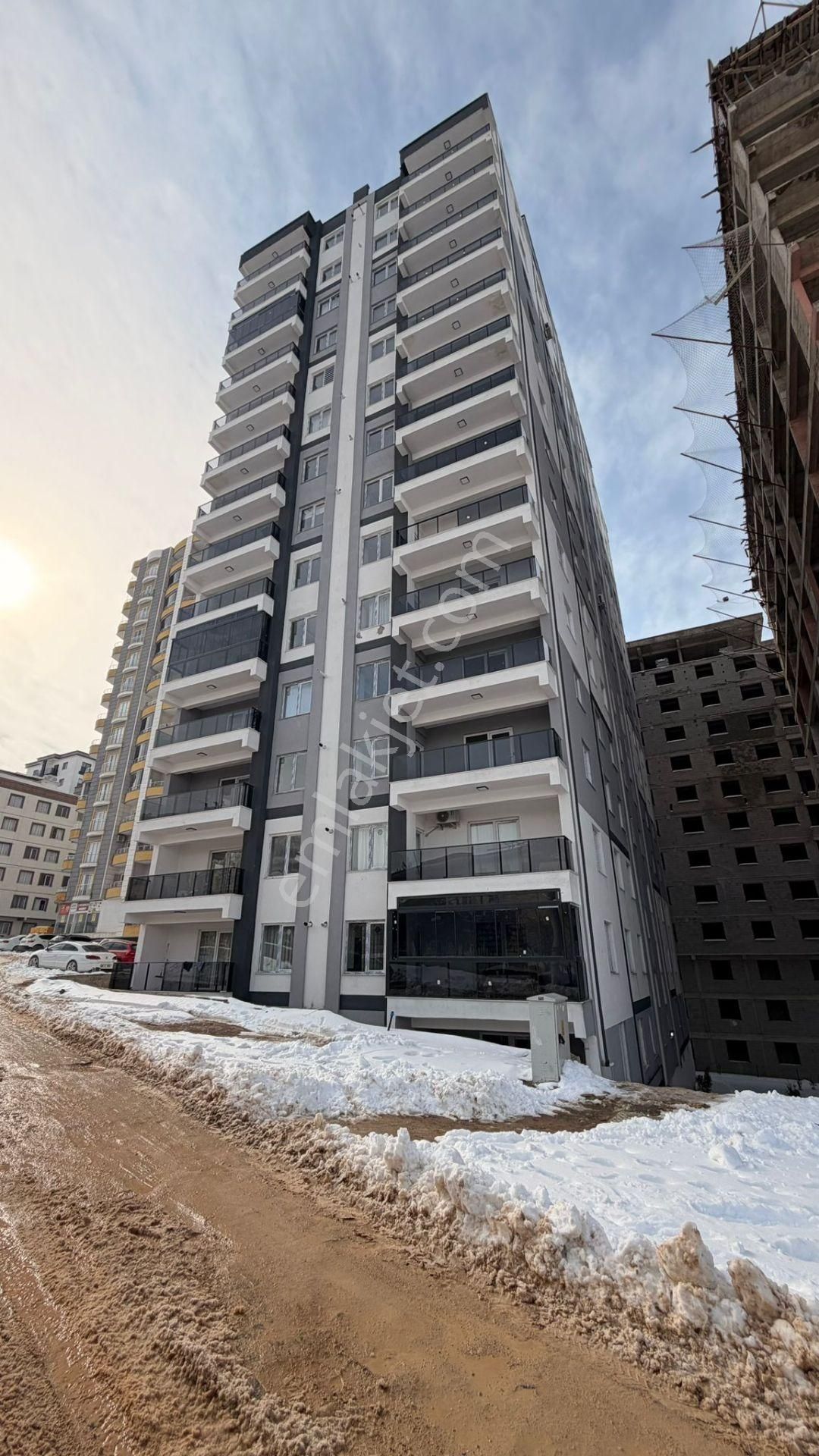 Barak Emlak'tan Sosyal Bilimler Civarı Satılık 3+1 Lüks Daireler