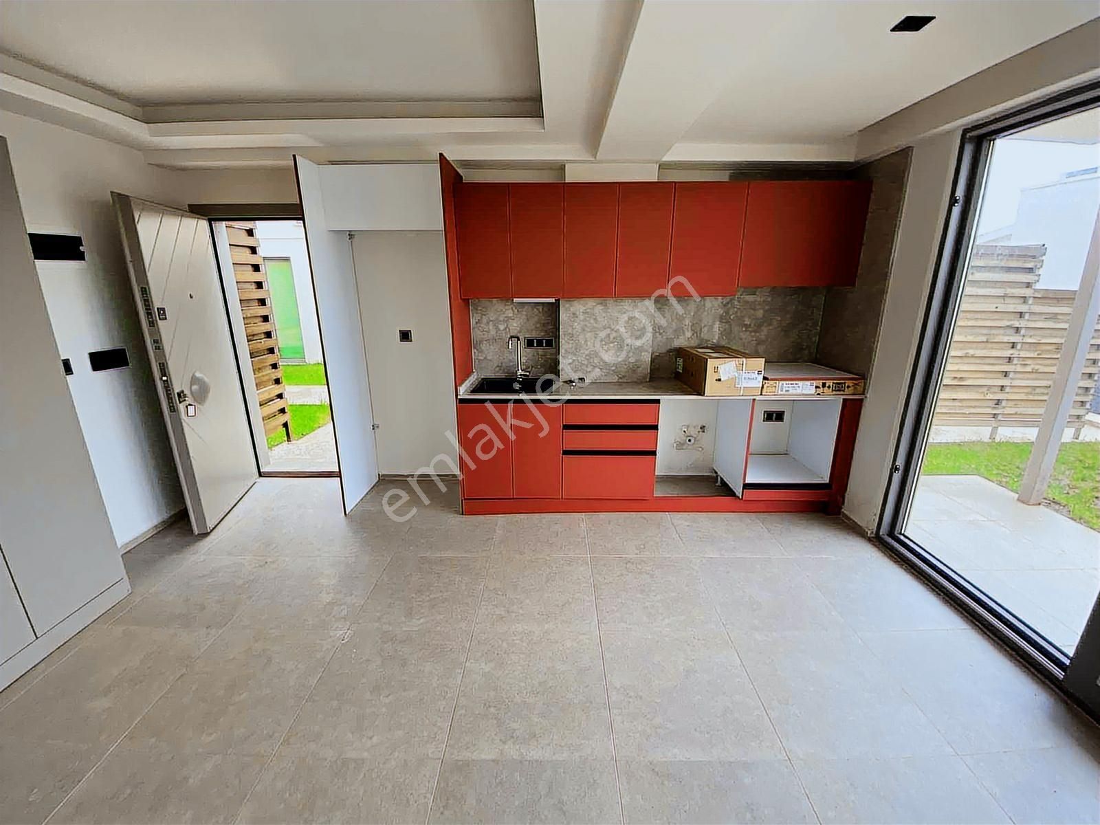 Dağlı !gayrimenkul'den Sahilde 2+1 Havuzlu Site İçi Özel Daire - Görsel 23