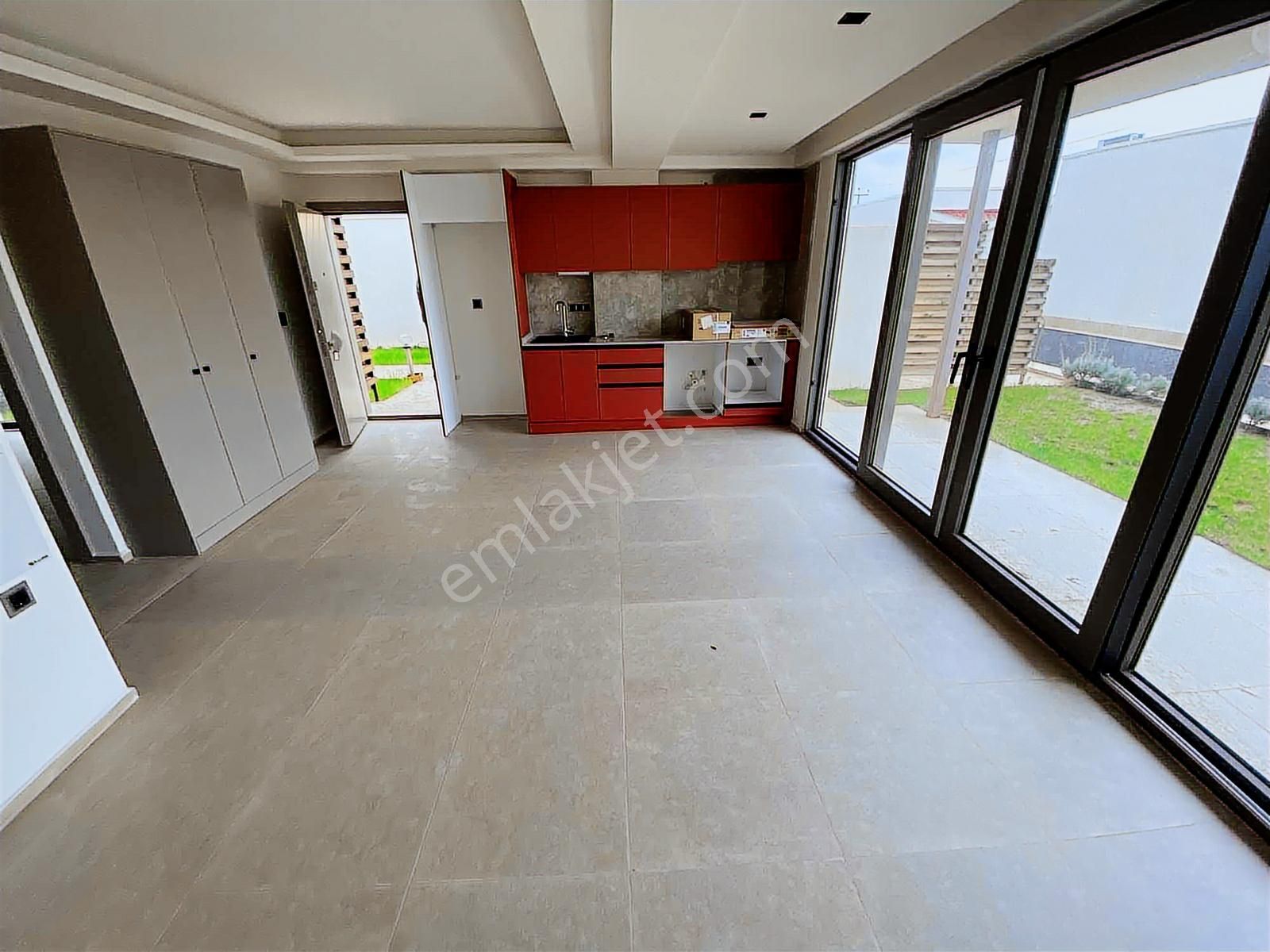 Dağlı !gayrimenkul'den Sahilde 2+1 Havuzlu Site İçi Özel Daire - Görsel 26