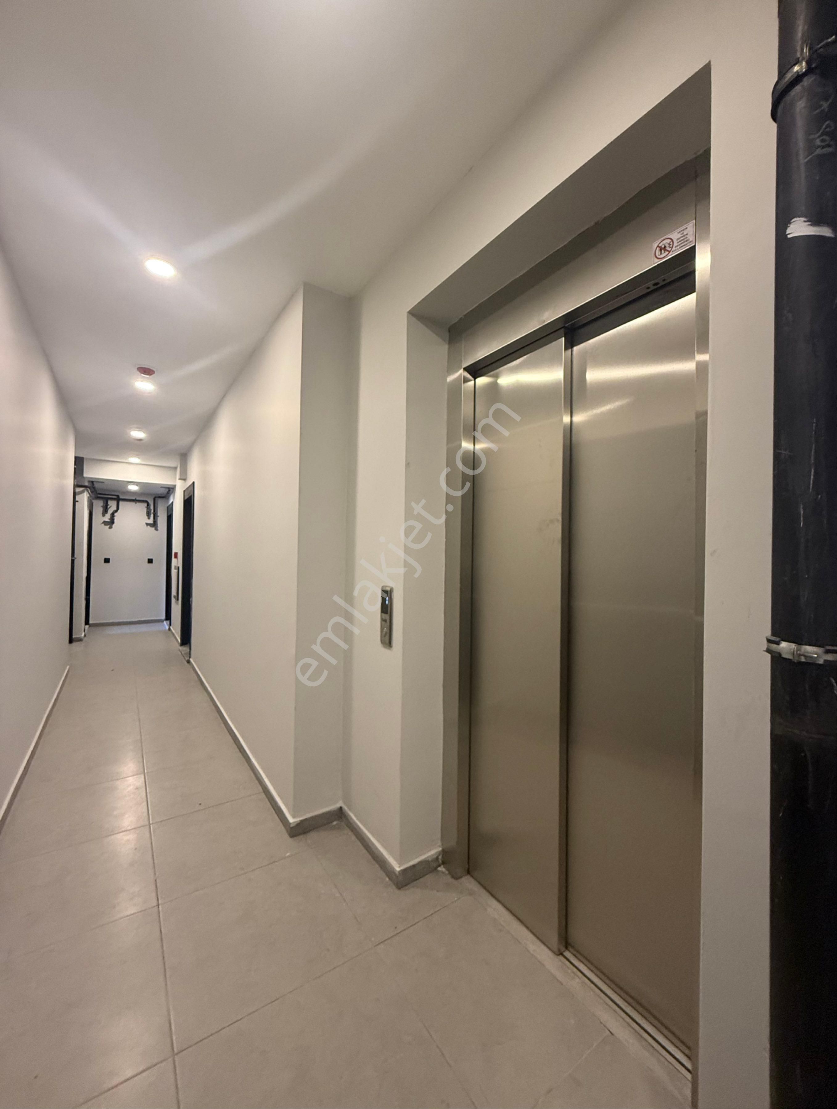 Aydınlar’da 7/24 Güvenlikli Havuzlu Sitede Ultra Lüks 2+1 - Görsel 34