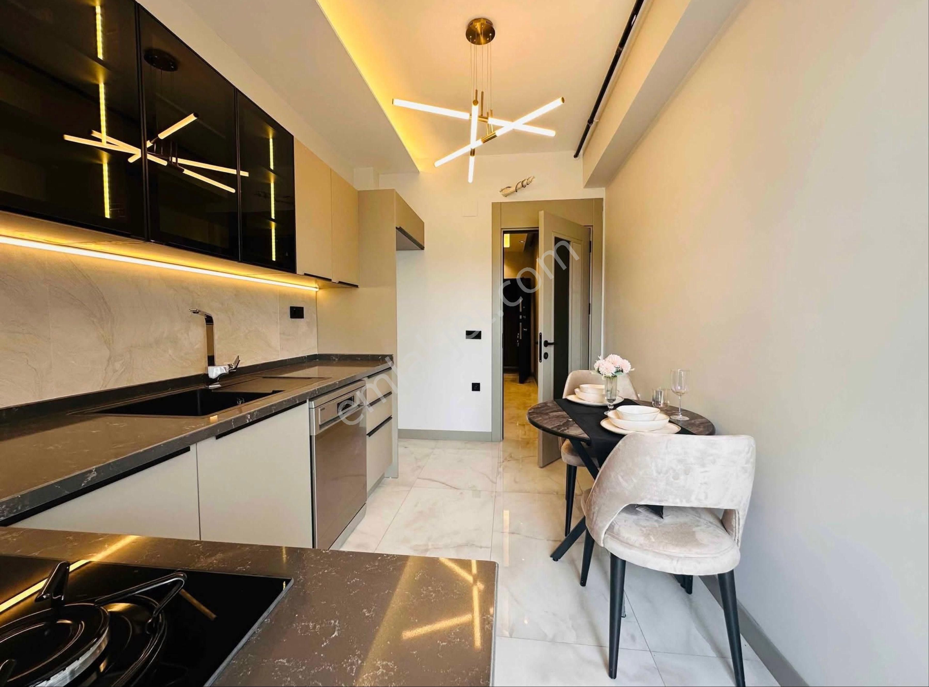 Aydınlar’da 7/24 Güvenlikli Havuzlu Sitede Ultra Lüks 2+1 - Görsel 2