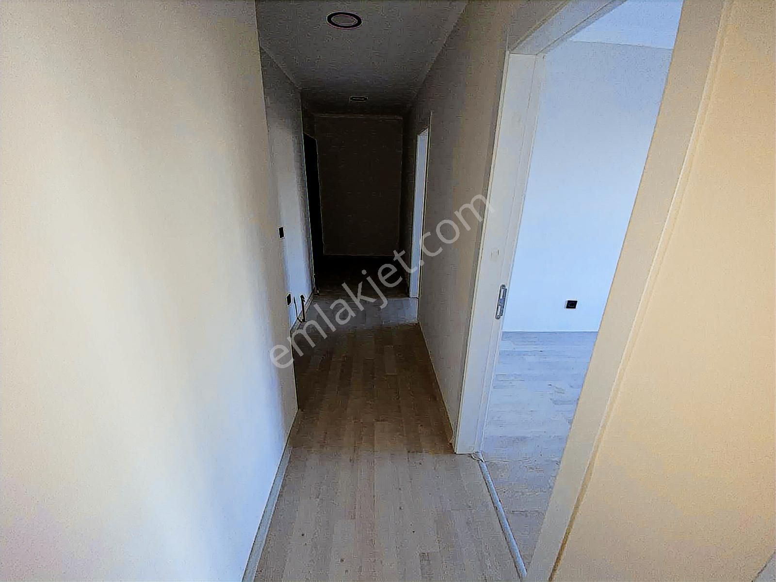 Dağlı !gayrimenkul'den 3+1 Çiftbanyo Merkezikonum Bahçekullanım - Görsel 22