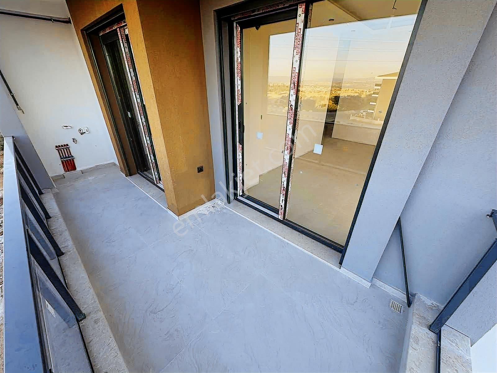 Yenişafak'ta Satılık Ferhatlar Koleji Altında 3+1 Daire - Görsel 19