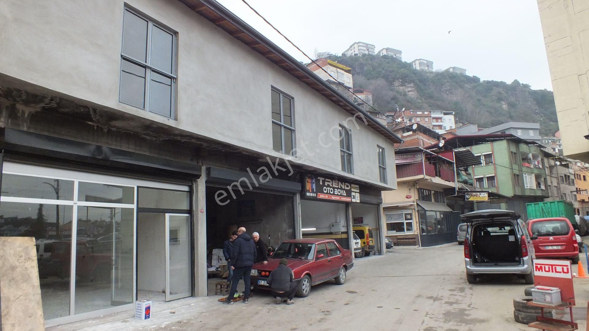 Deliklitaş Kiralık 100m2 Yol Üstü Dükkan - Görsel 3