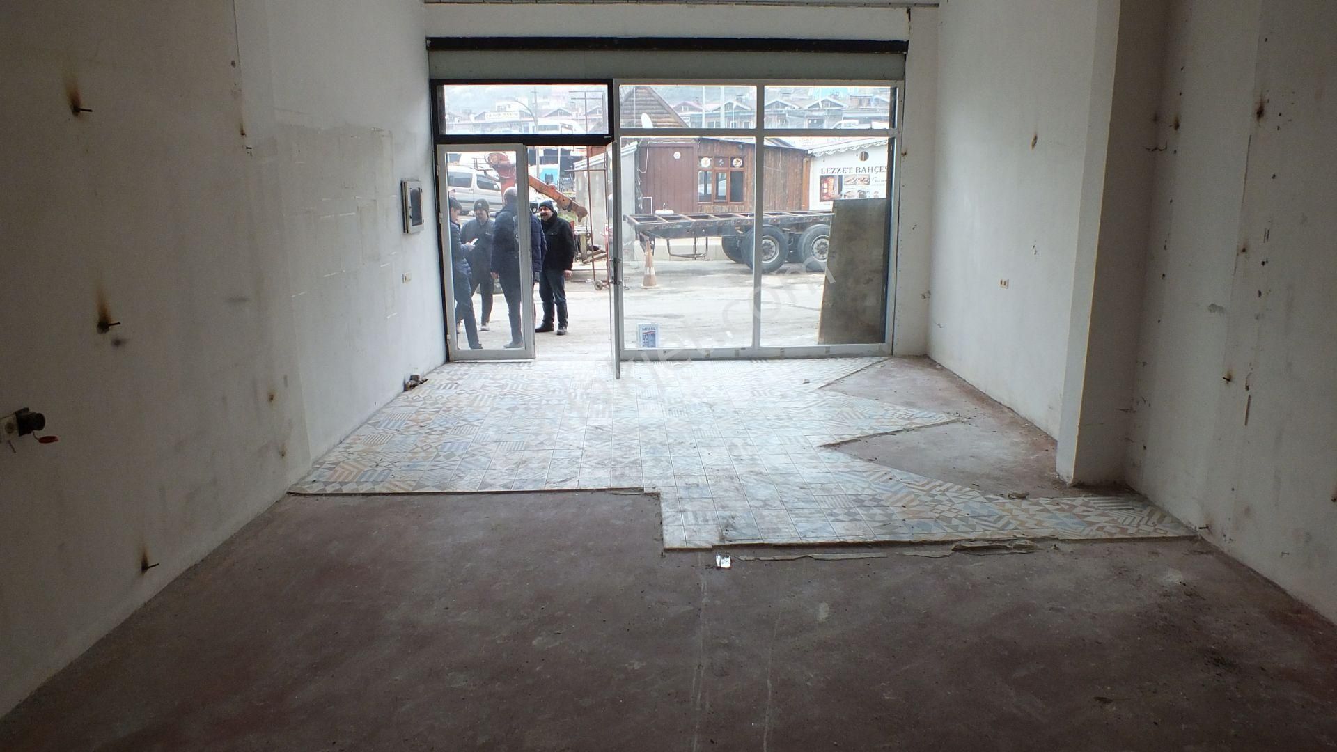 Deliklitaş Kiralık 100m2 Yol Üstü Dükkan - Görsel 8