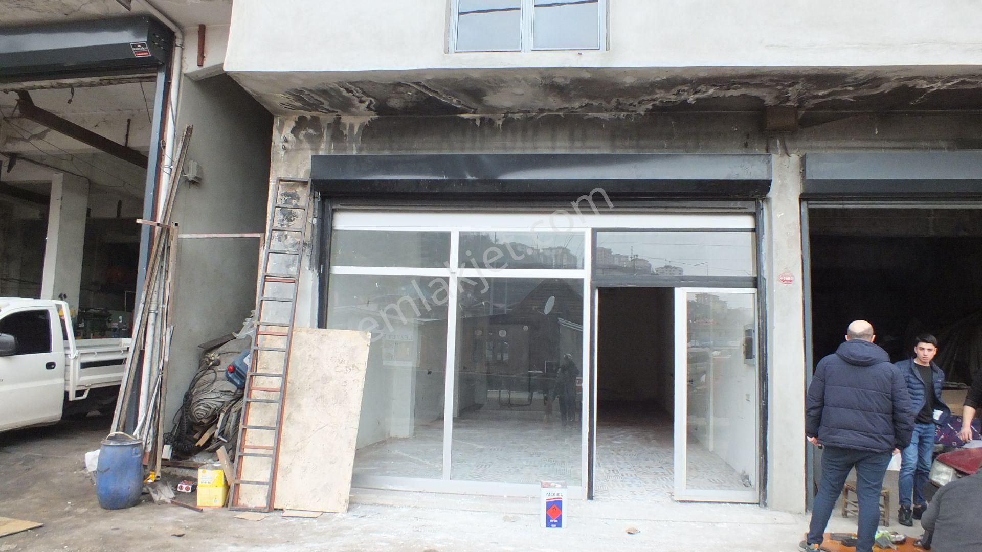 Deliklitaş Kiralık 100m2 Yol Üstü Dükkan