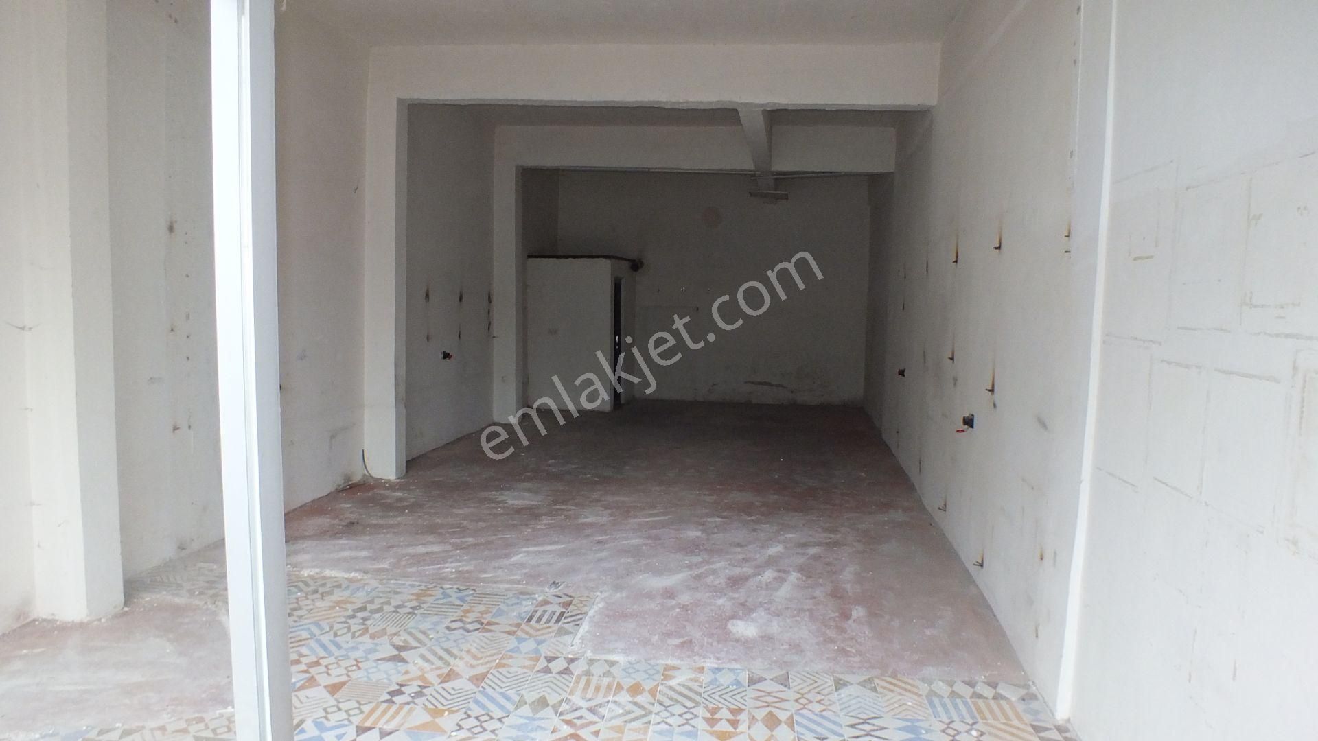 Deliklitaş Kiralık 100m2 Yol Üstü Dükkan - Görsel 5