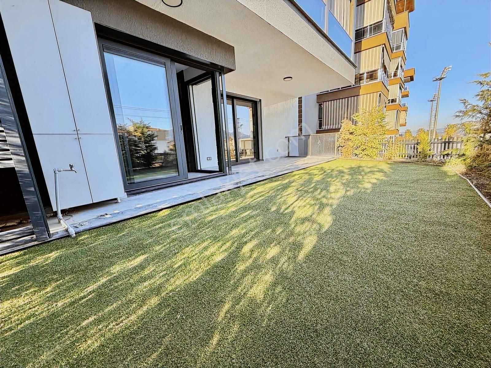 Adalet Mahallesi'nde Satılık 3.5+1 180 M2 Bahçe Katı Daire - Görsel 12