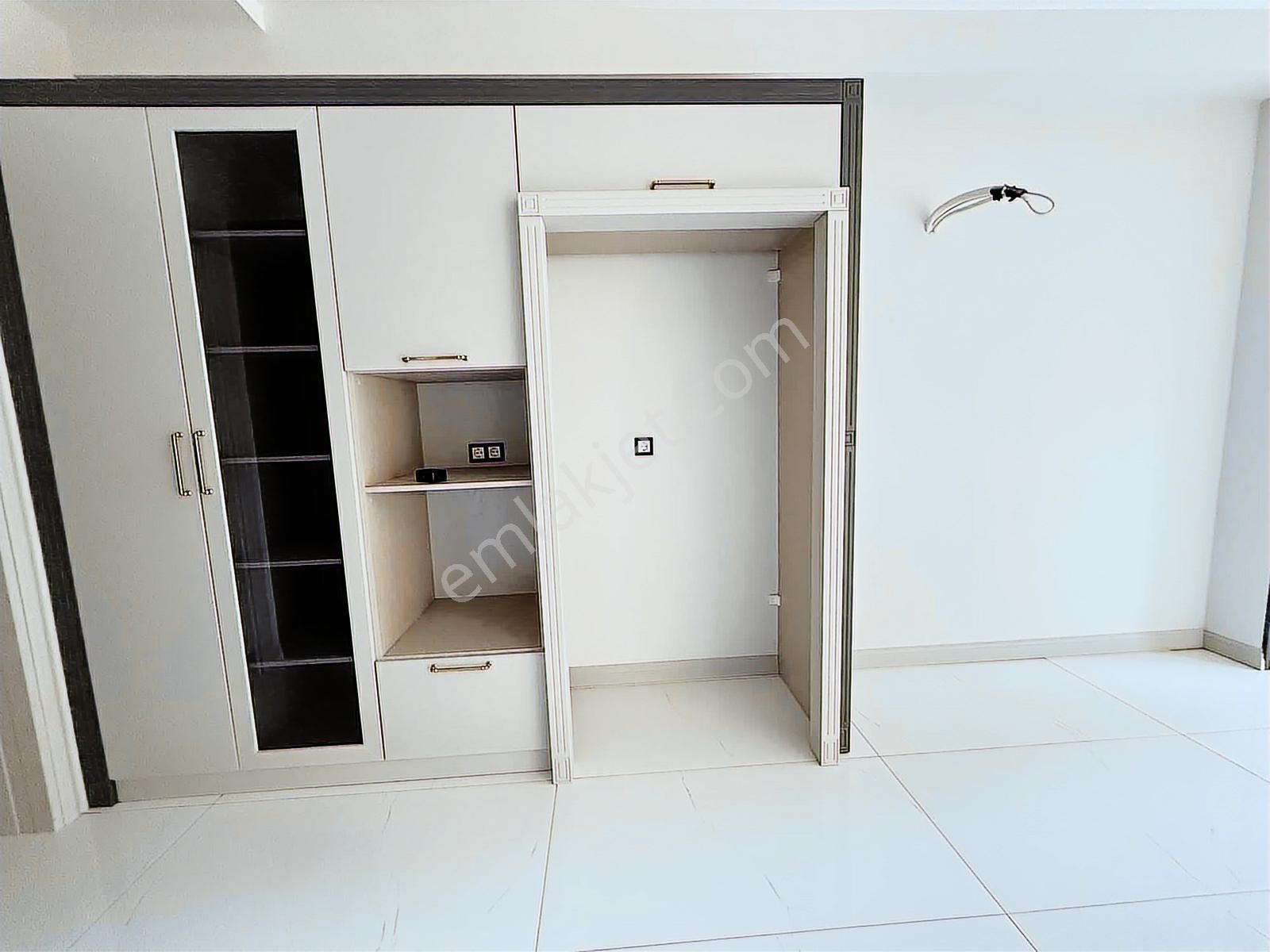 Adalet Mahallesi'nde Satılık 3.5+1 180 M2 Bahçe Katı Daire - Görsel 24