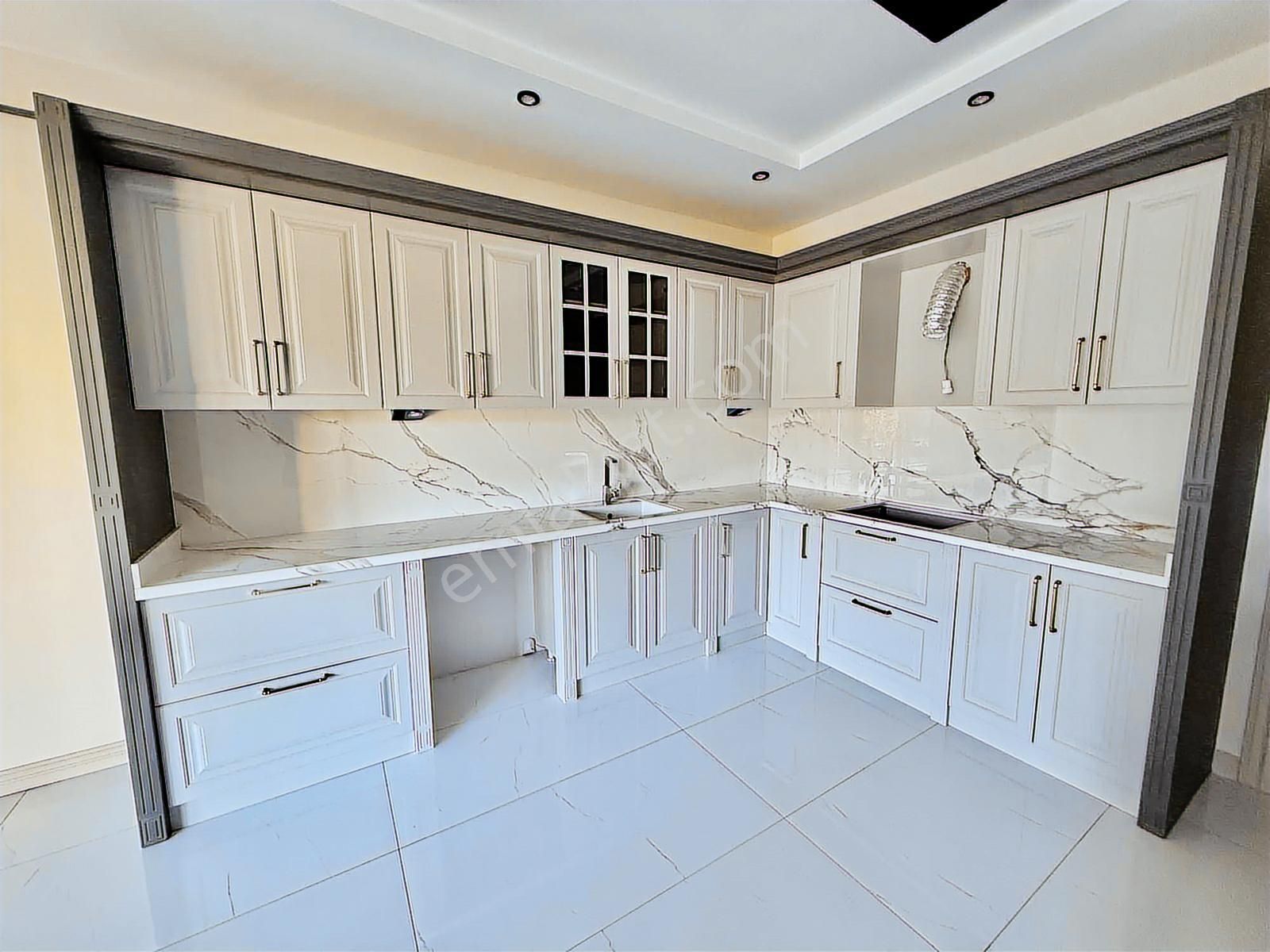 Adalet Mahallesi'nde Satılık 3.5+1 180 M2 Bahçe Katı Daire - Görsel 15