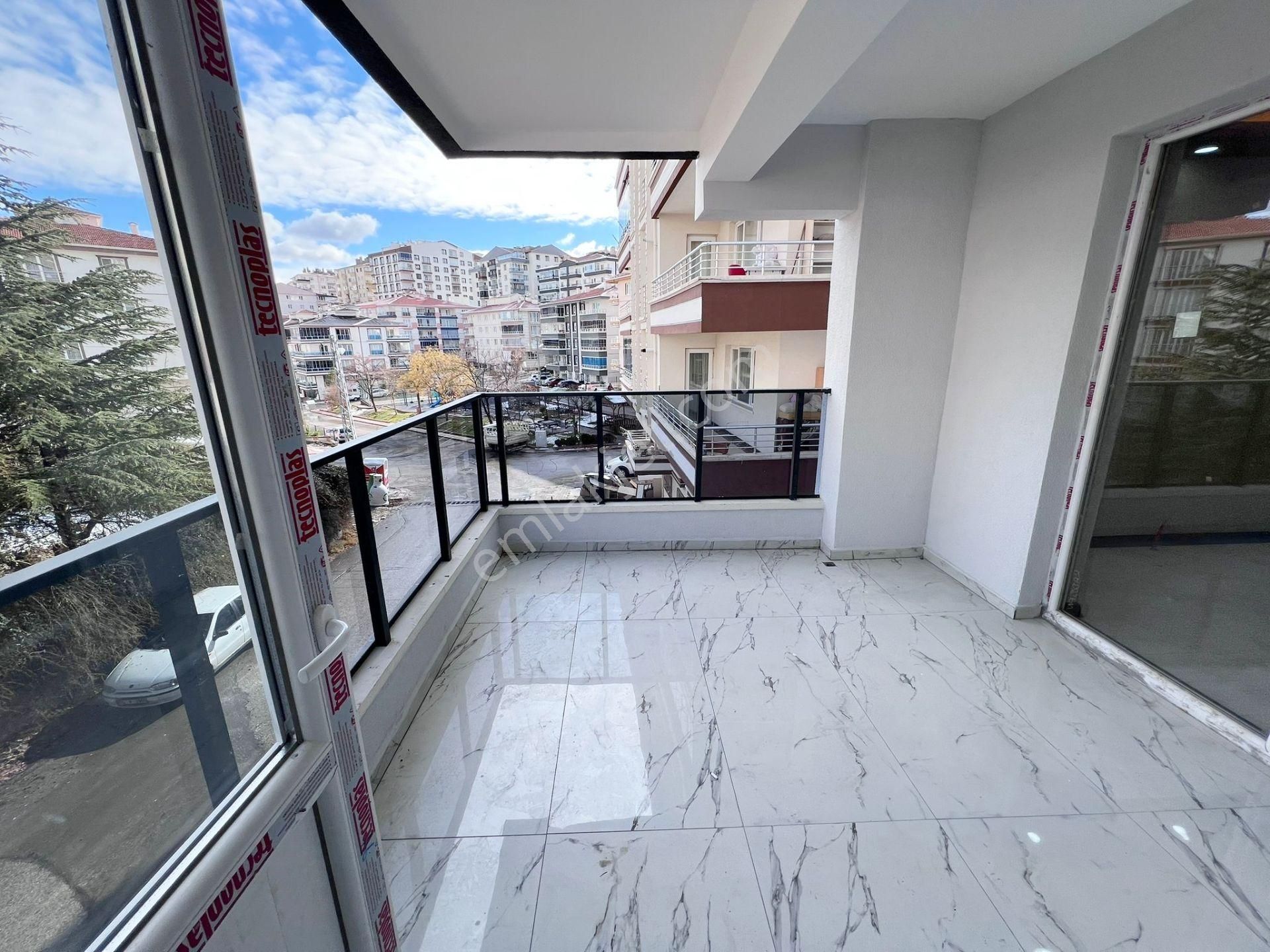 Öz'maşallah.dan Katta Acil Satılık Geniş 4+1 Daire,,, - Görsel 13