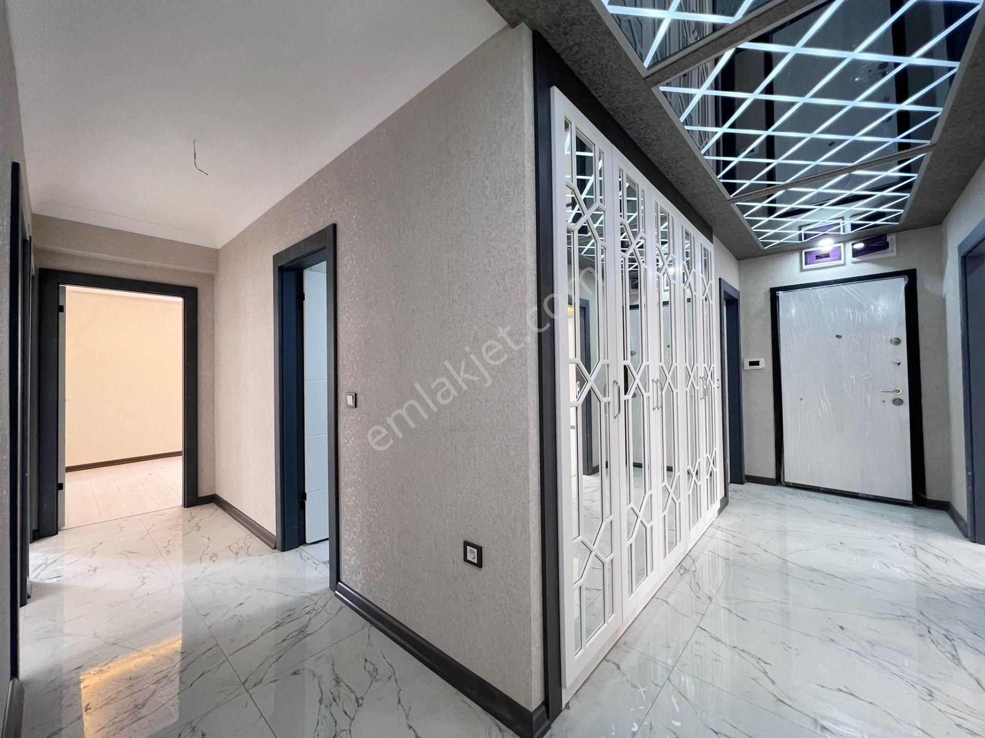 Öz'maşallah.dan Katta Acil Satılık Geniş 4+1 Daire,,, - Görsel 24