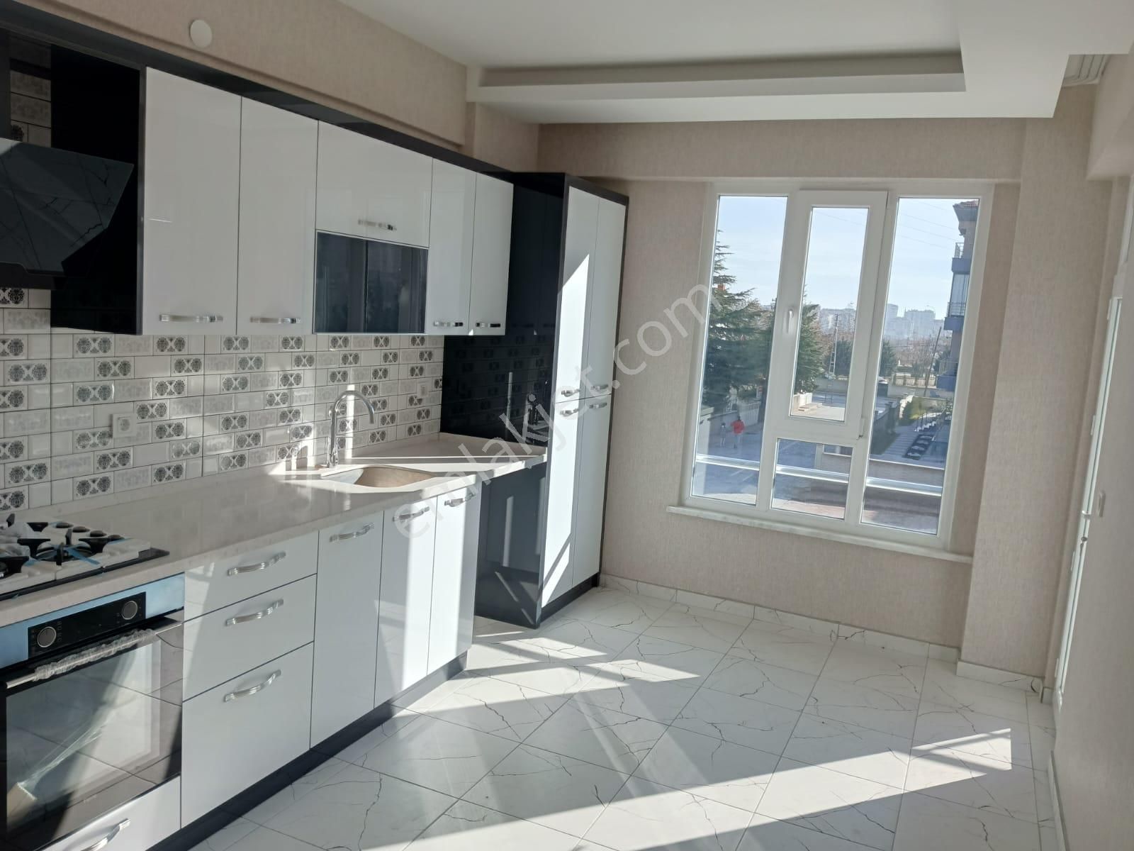 Akşemsettin Mahallesin De 3+1 Sıfır Daireler - Görsel 5