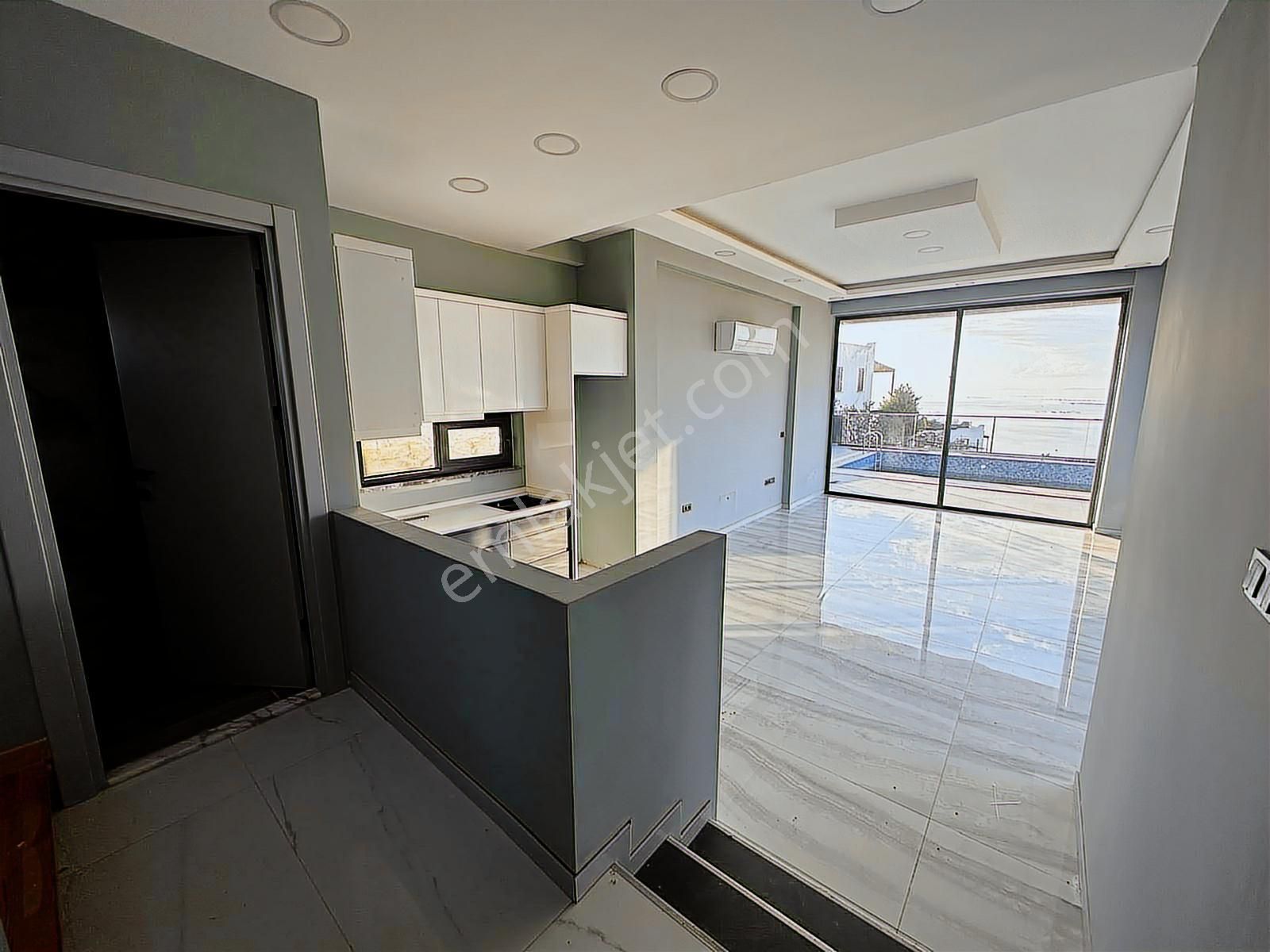 Bodrum Adabükünde Deniz Manzaralı Villa - Görsel 18