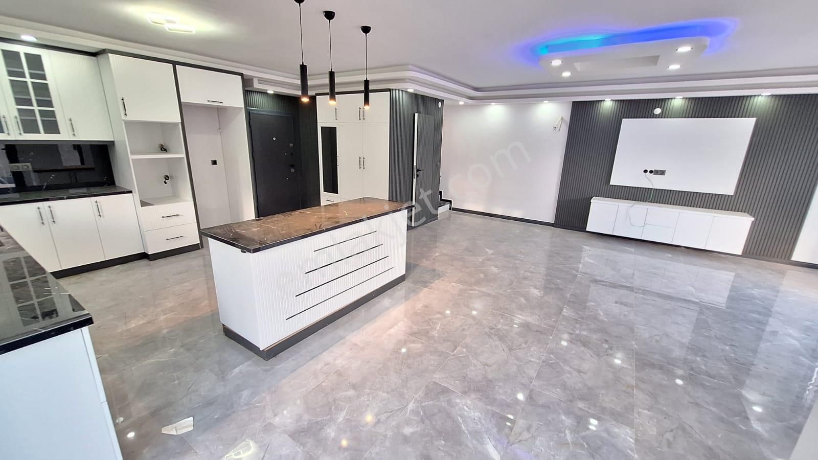 Didim Yeşilkent Yolunda 3+1 Ön Cepheli Havuzlu Müstakil Girişli Otoparklı Villamız Satışdadır - Görsel 16