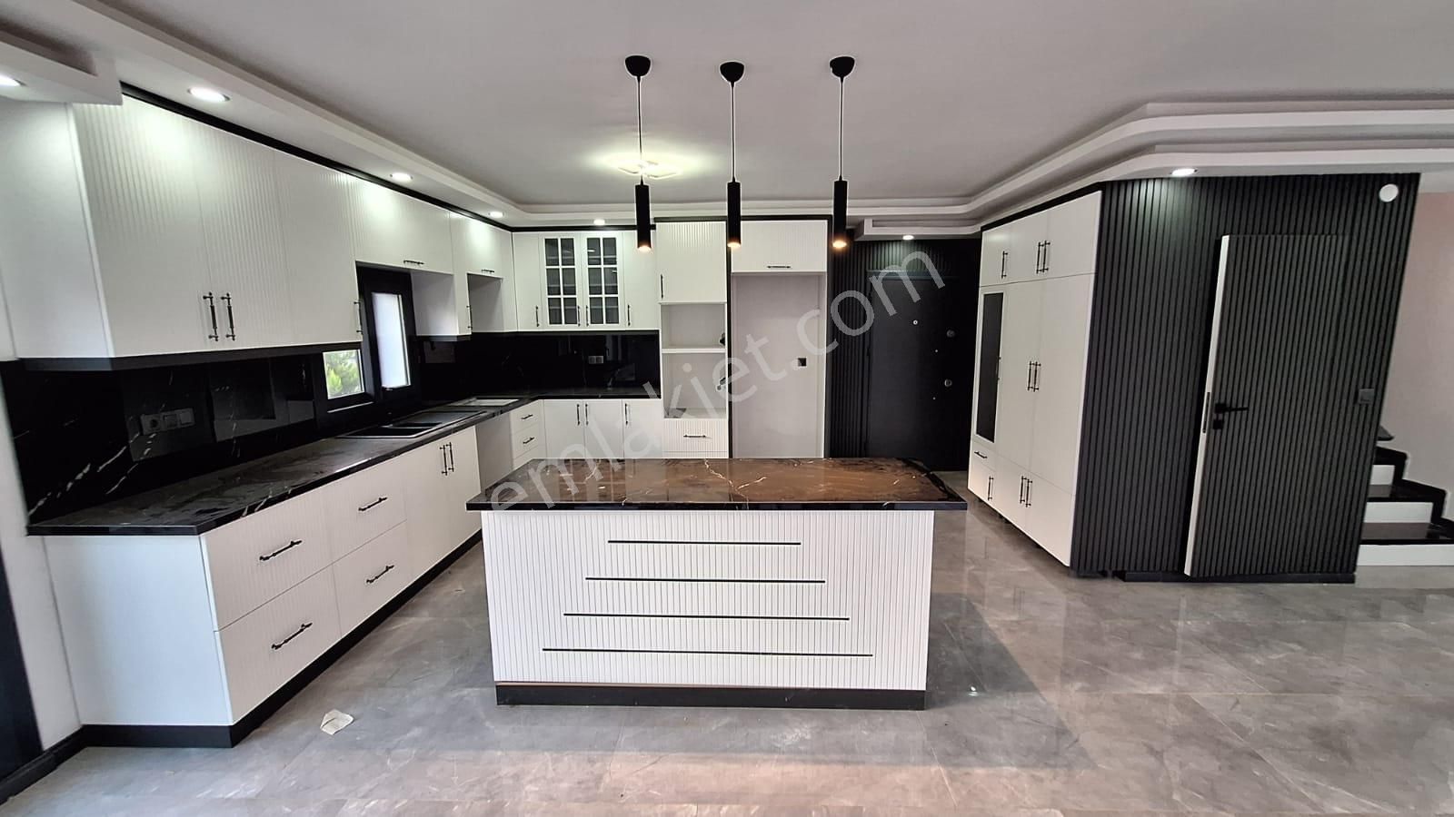Didim Yeşilkent Yolunda 3+1 Ön Cepheli Havuzlu Müstakil Girişli Otoparklı Villamız Satışdadır - Görsel 15