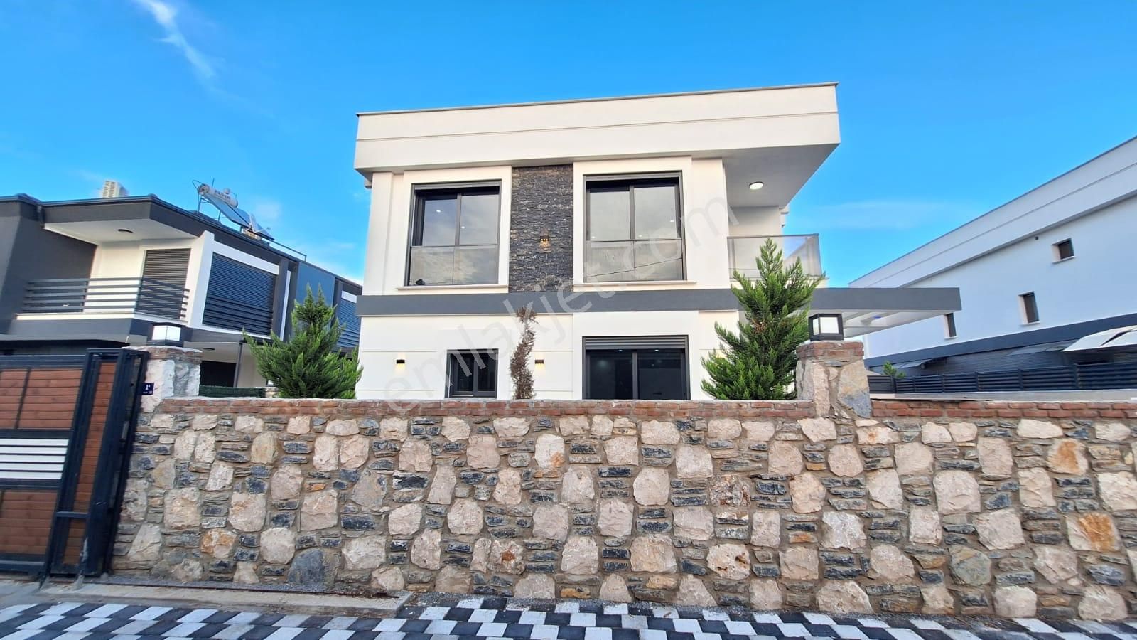 Didim Yeşilkent Yolunda 3+1 Ön Cepheli Havuzlu Müstakil Girişli Otoparklı Villamız Satışdadır - Görsel 5