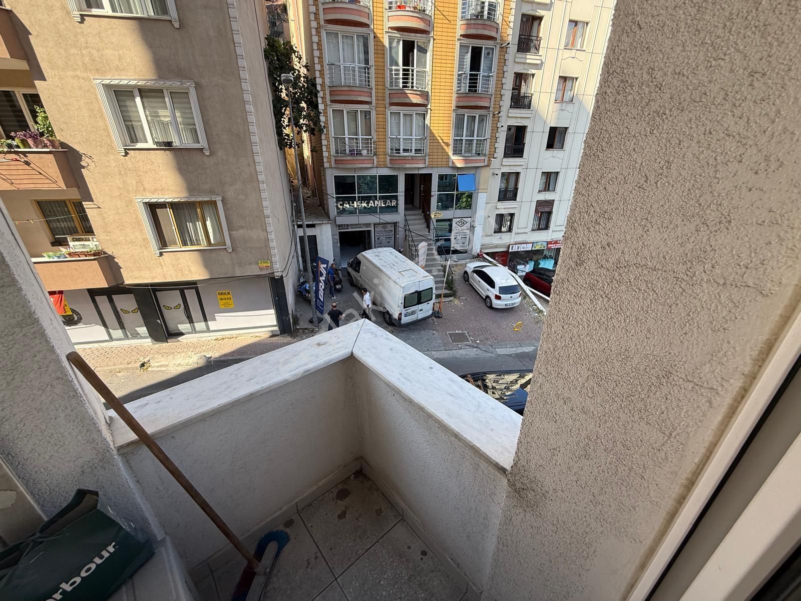 Çok Acil Cadde Üzeri Rezidans+çift Cephe Ayrı Mutfaklı Full Eşyalı 2+1 Arakat - Görsel 25