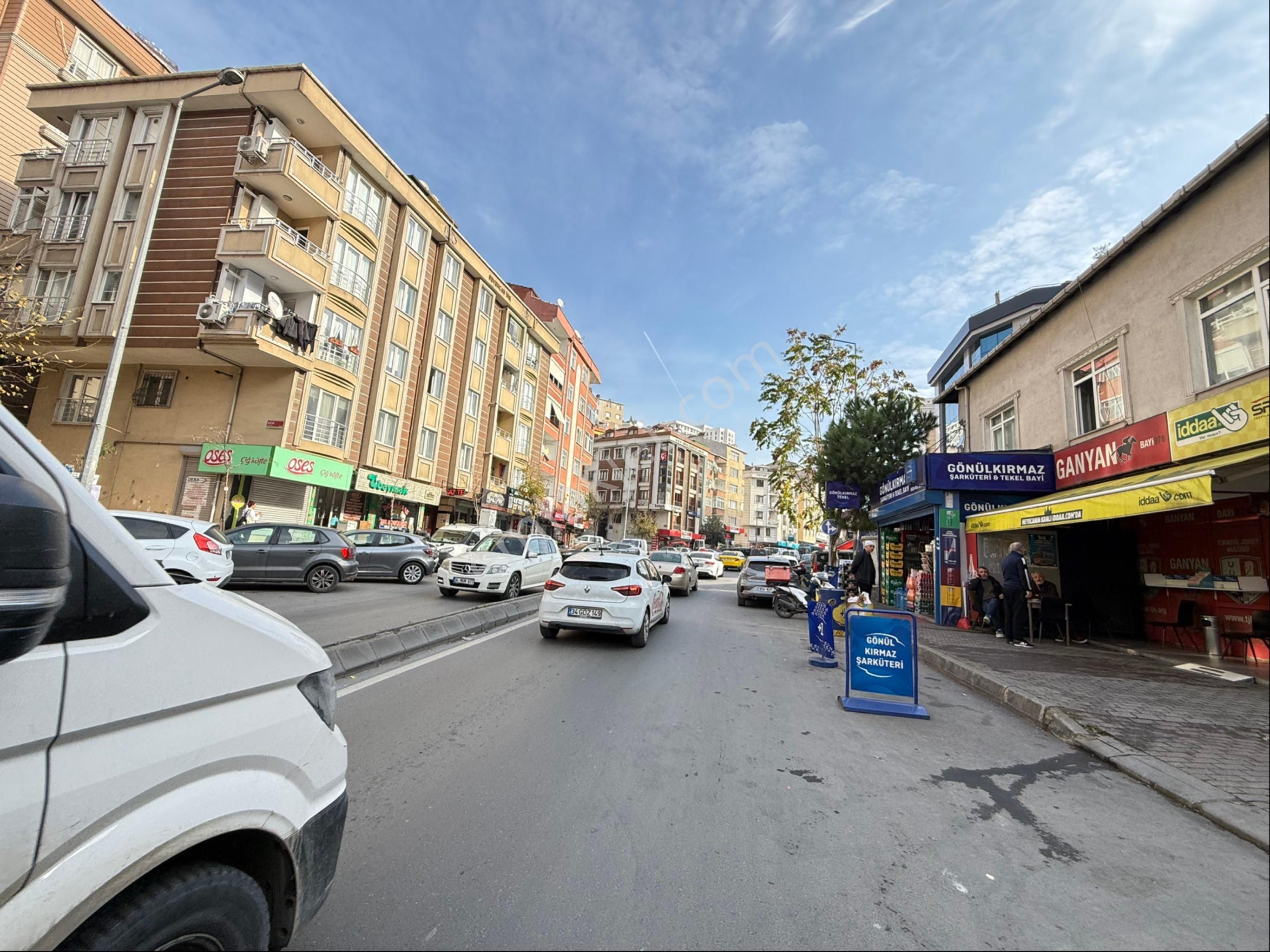 Çok Acil Cadde Üzeri Rezidans+çift Cephe Ayrı Mutfaklı Full Eşyalı 2+1 Arakat - Görsel 31