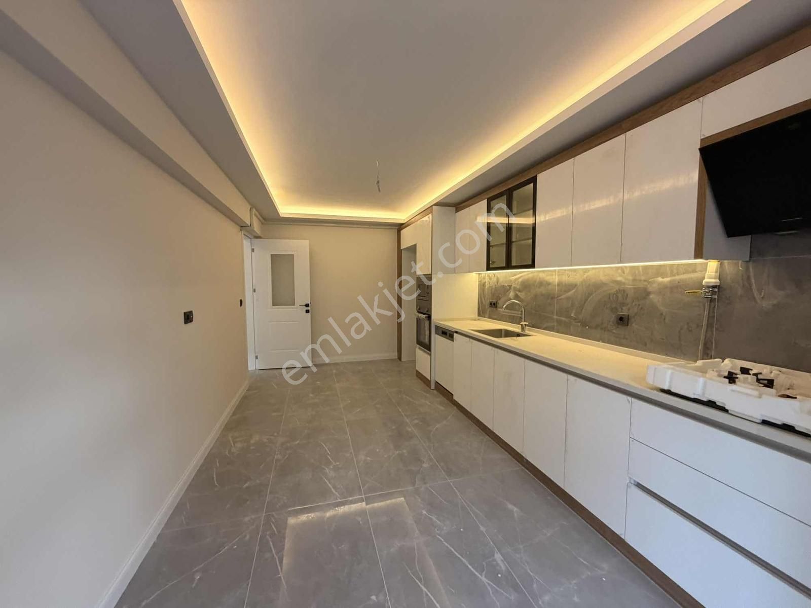 Uygan'dan Torbalı Mah. 2+1 105m² İzban Dibinde Arakat Ultra Lüx - Görsel 2