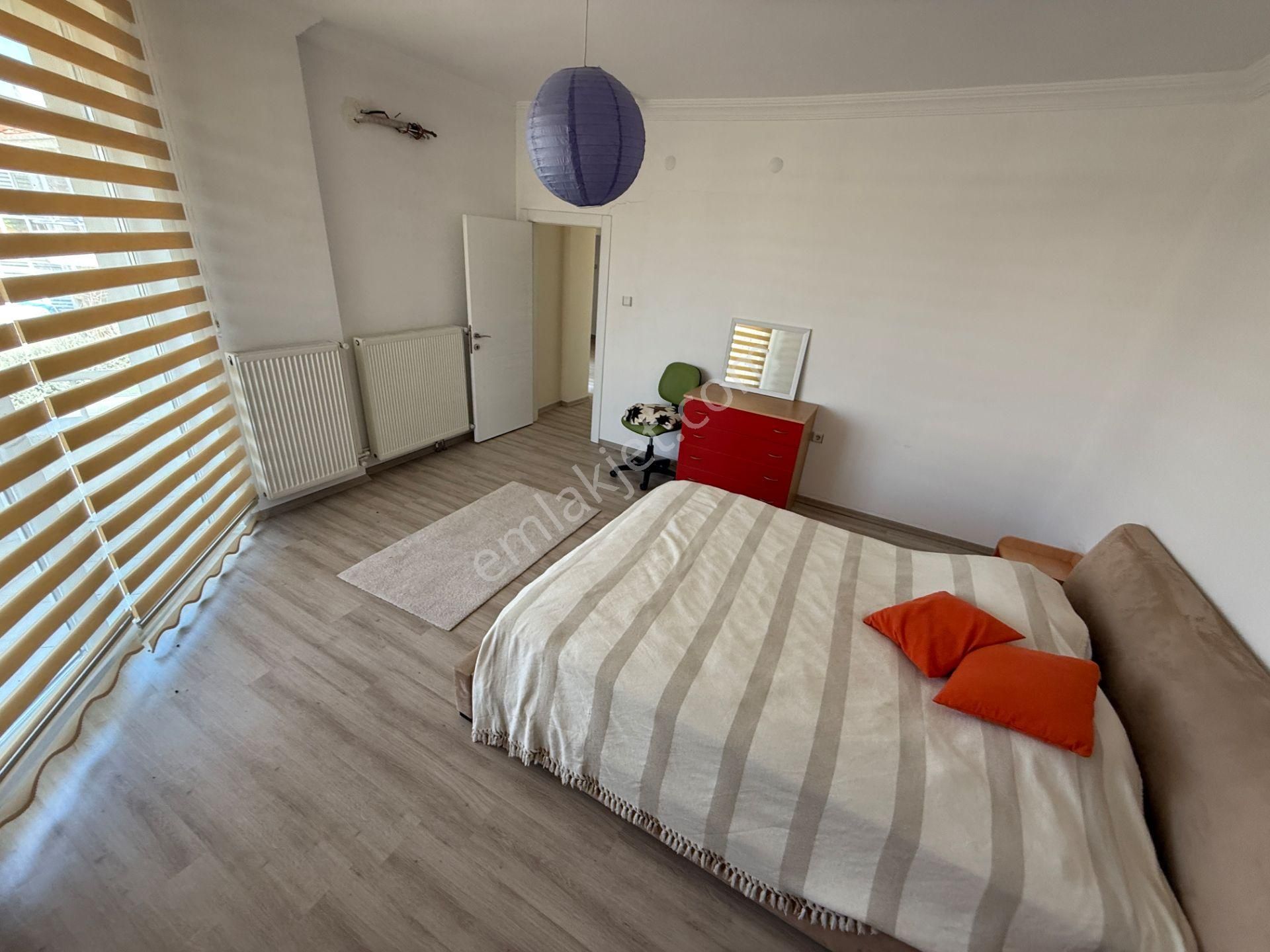 Sincan Malıköy Mah Havuzlu Şömineli 5+1 Site İçi 2katlı Villa - Görsel 35