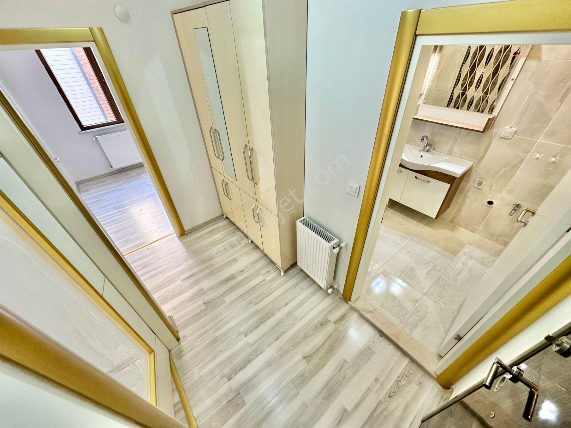 ꧁ay Emlaktan꧂akçay'da Arakat Doğalgaz Kombili Kapalı Balkonlu Satılık 2+1ultra Lüks Daire - Görsel 31