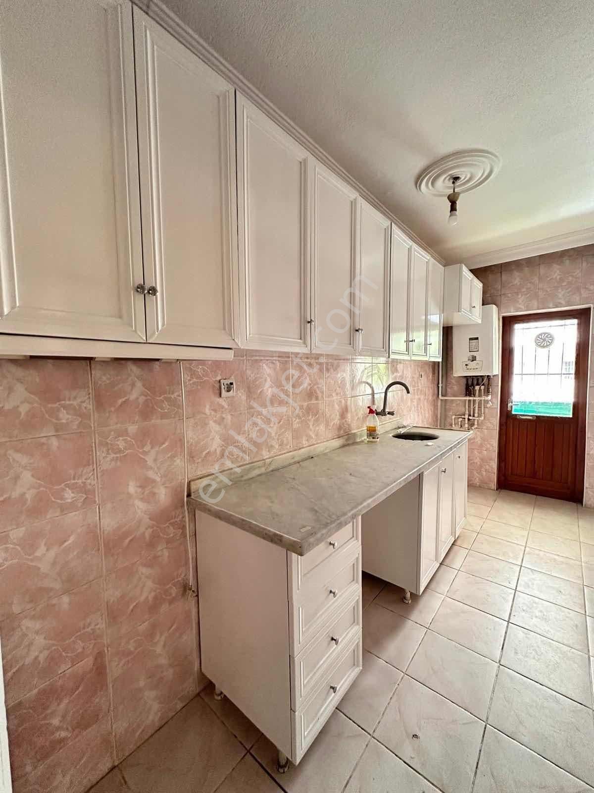 Şentürk Gayrimenkul'den H.gazi Merkeze Yakın 2+1 Ön Cephe Daire - Görsel 13