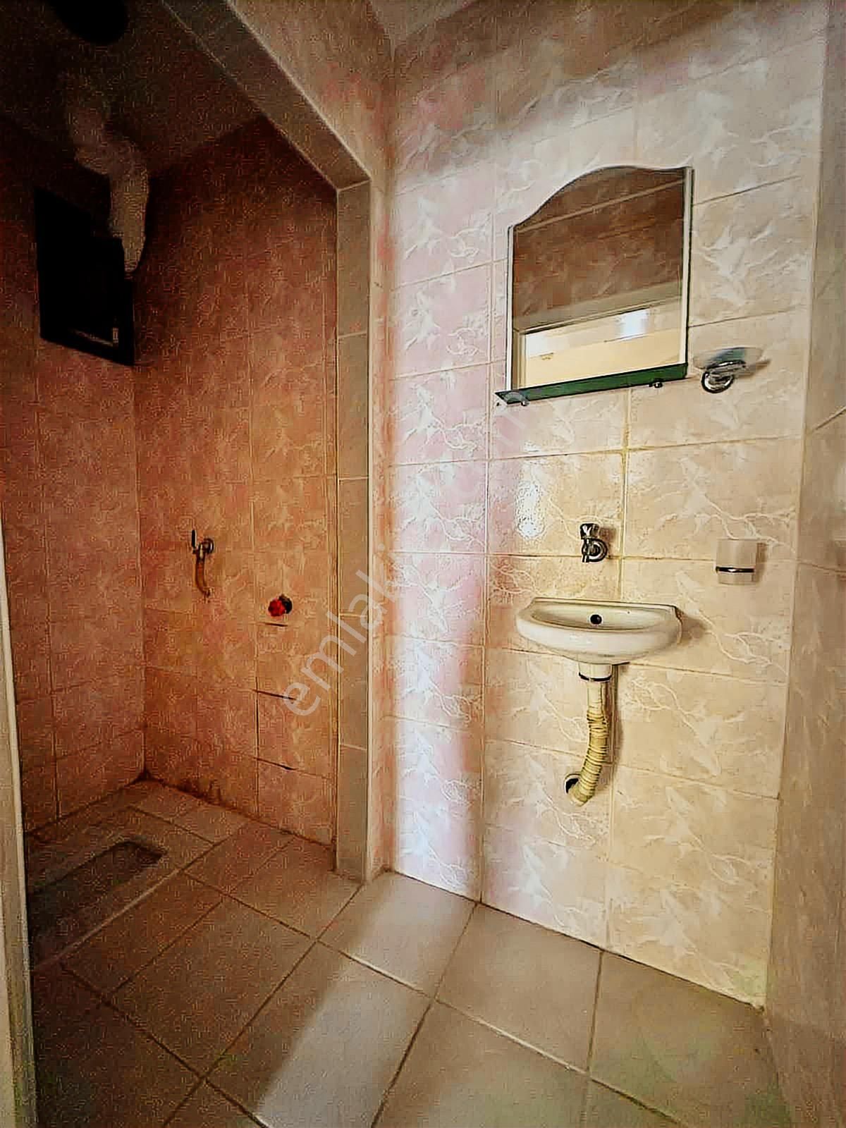 Şentürk Gayrimenkul'den H.gazi Merkeze Yakın 2+1 Ön Cephe Daire - Görsel 3