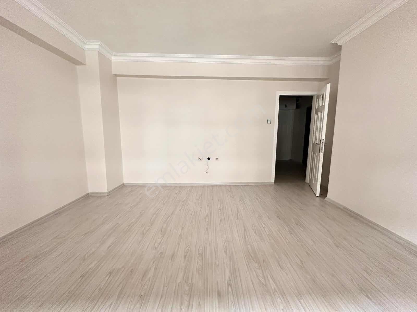 Şentürk Gayrimenkul'den H.gazi Merkeze Yakın 2+1 Ön Cephe Daire - Görsel 5