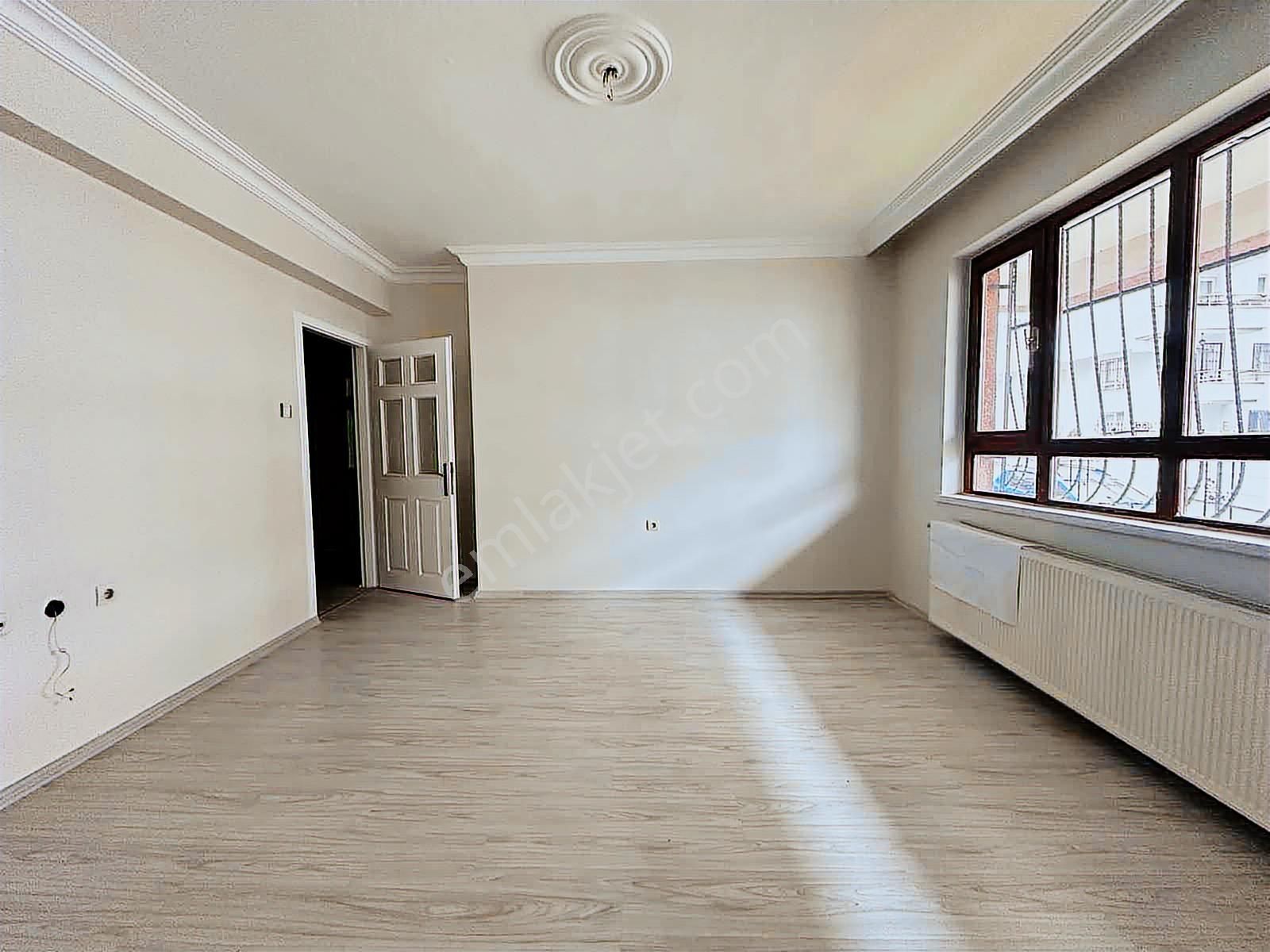 Şentürk Gayrimenkul'den H.gazi Merkeze Yakın 2+1 Ön Cephe Daire - Görsel 16