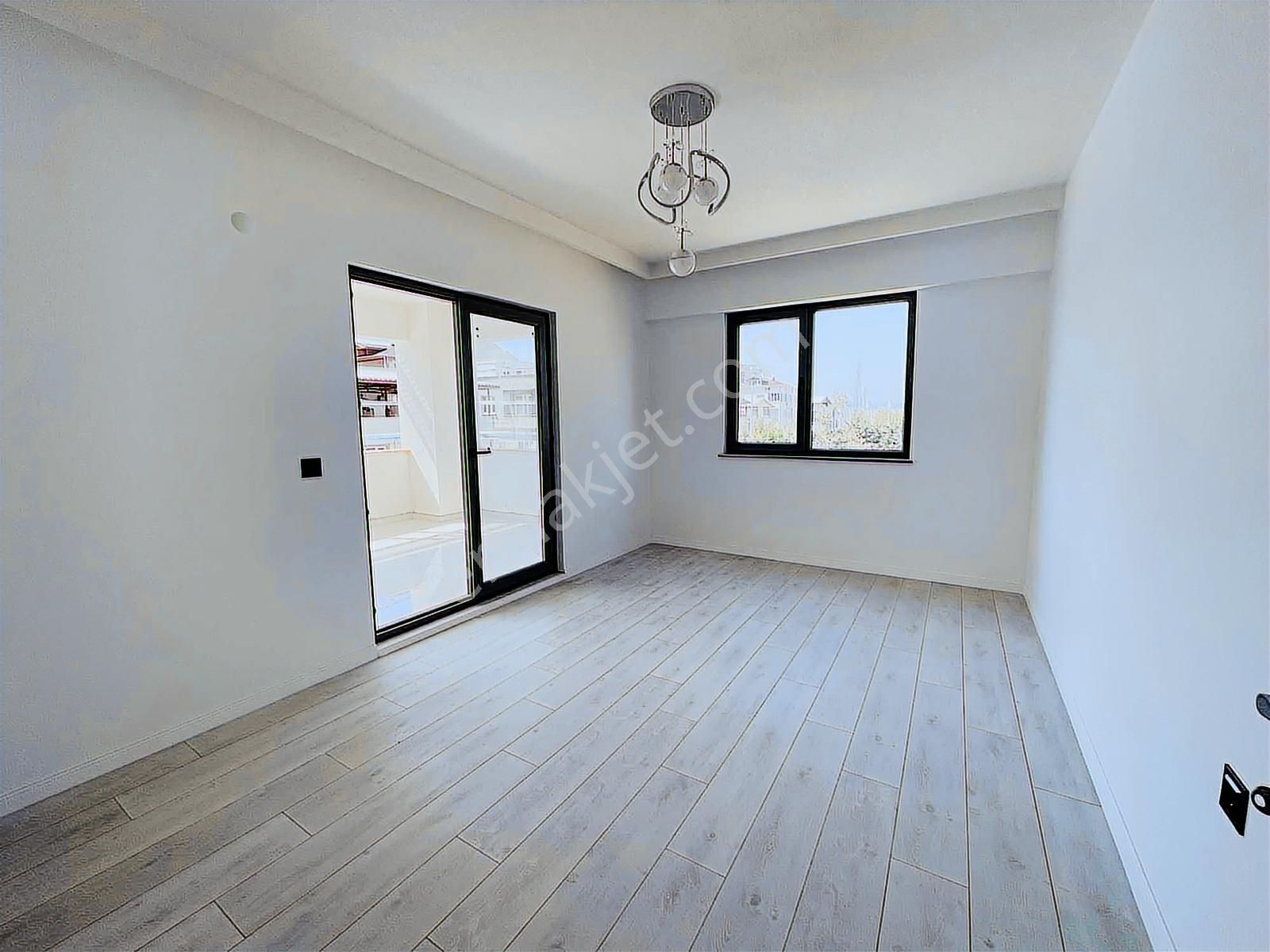 Millet Mahallesinde Satılık 3+1 Akıllı Sistem Daire - Görsel 3