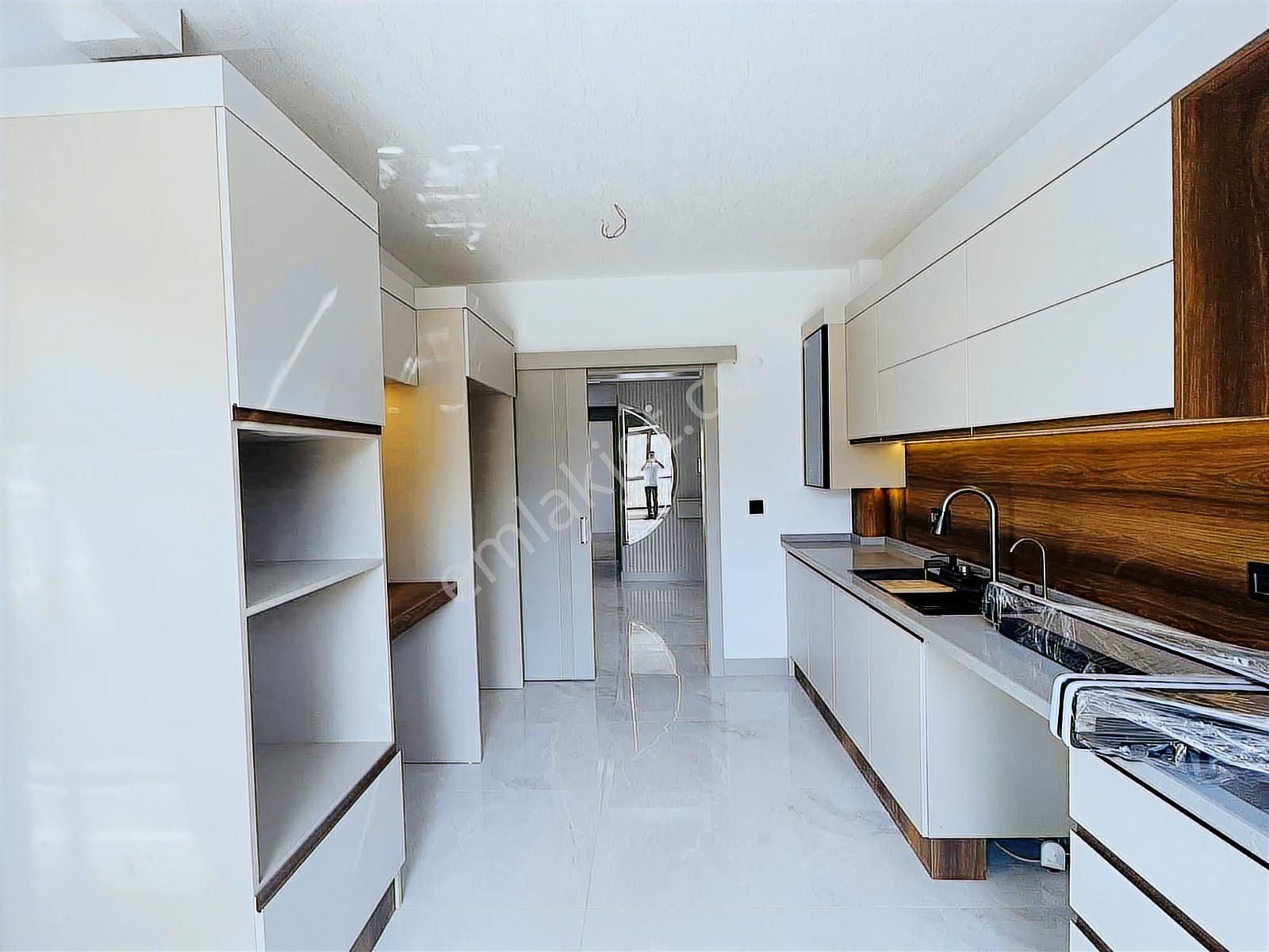 Millet Mahallesinde Satılık 3+1 Akıllı Sistem Daire - Görsel 2