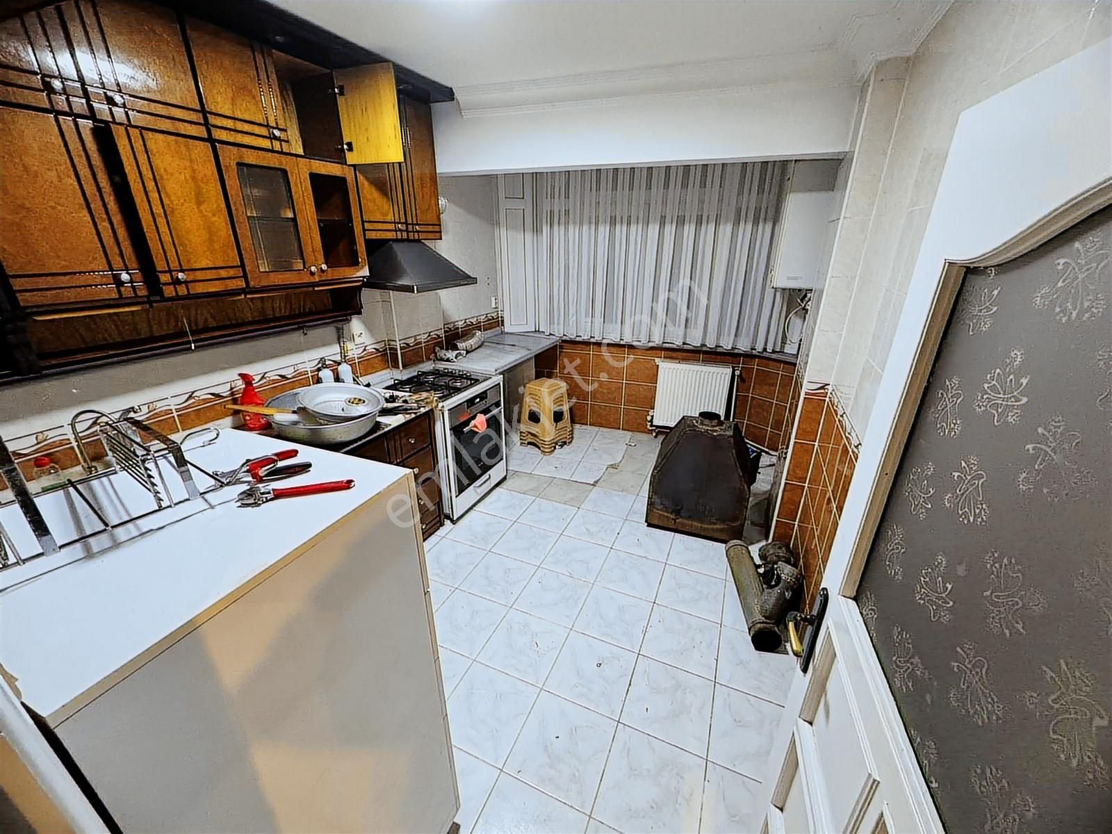 Göztepede Metroya 5 Dk Göztepe Meydana 3 Dk Kiralık Daire - Görsel 12