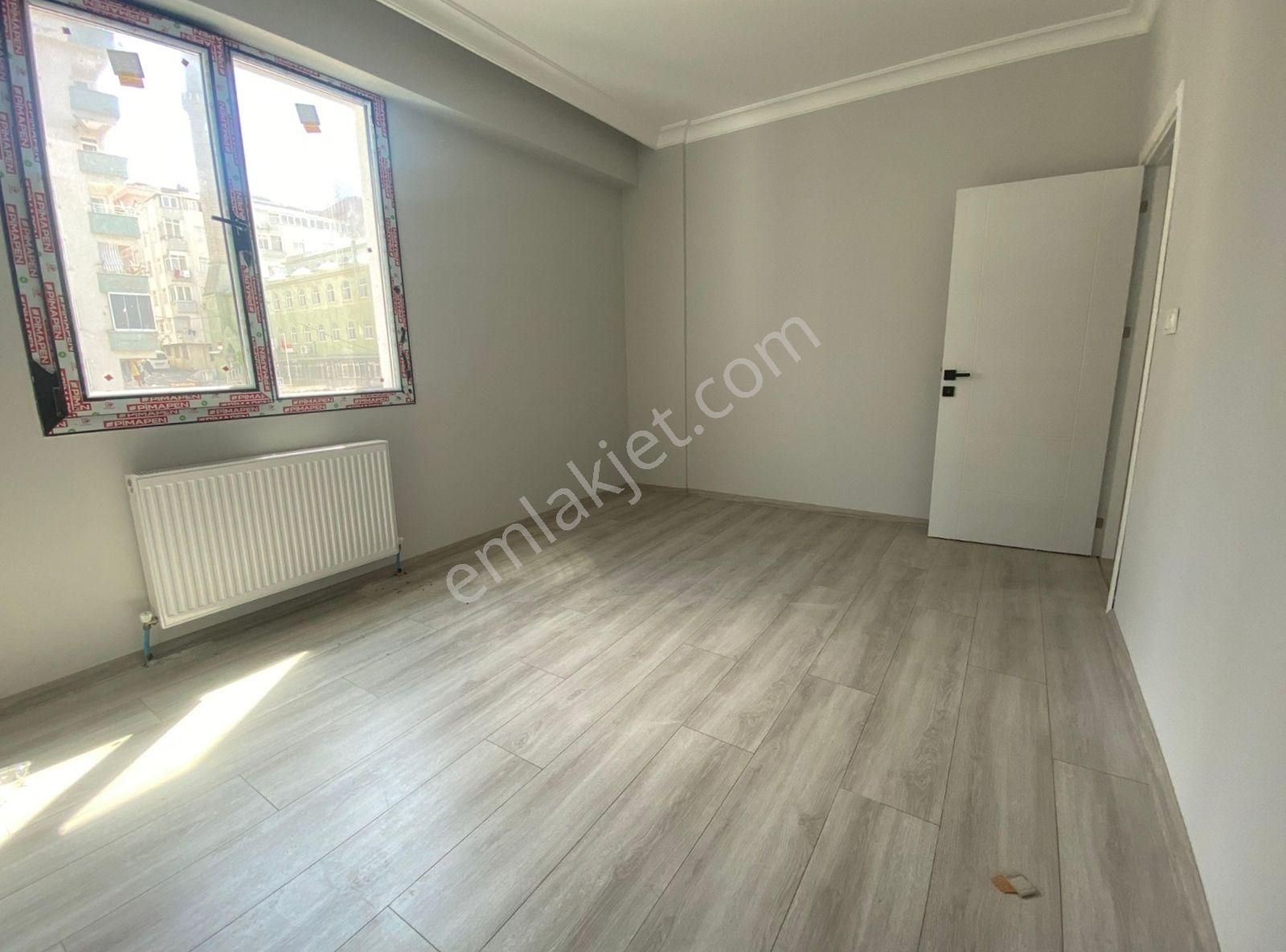 Mertcan Dan Adnan Kahveci Metroya Yürüme Arakat 2+1 Lüks Kiralık - Görsel 12