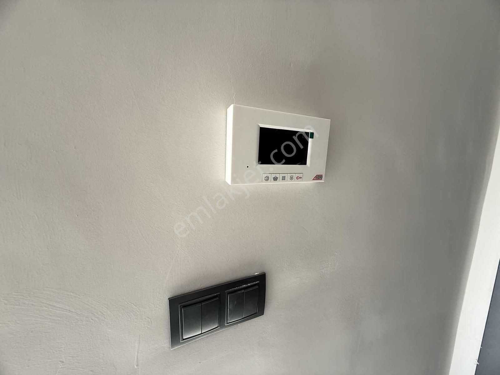 Damla Emlak'tan Saniye Hatun Cami Arkası Geniş 1+1 Arakat - Görsel 2