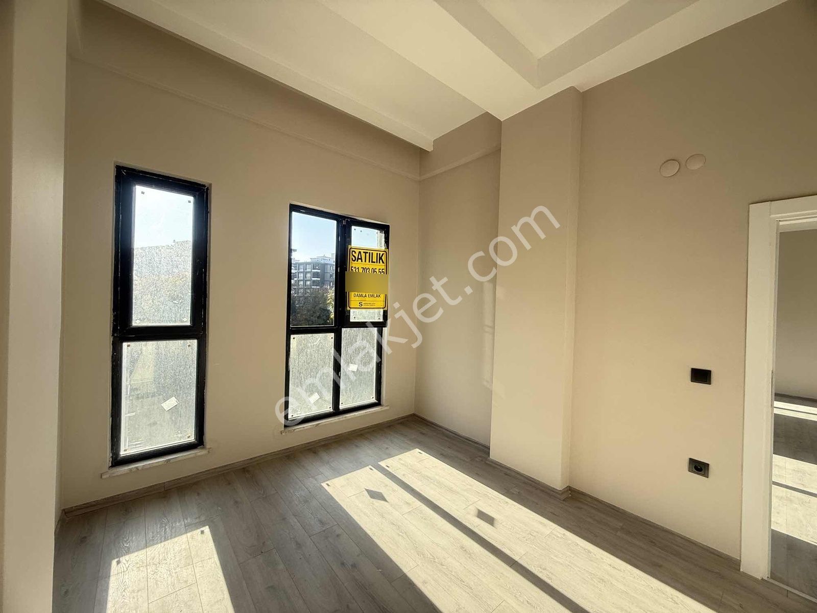 Damla Emlak'tan Saniye Hatun Cami Arkası Geniş 1+1 Arakat - Görsel 8