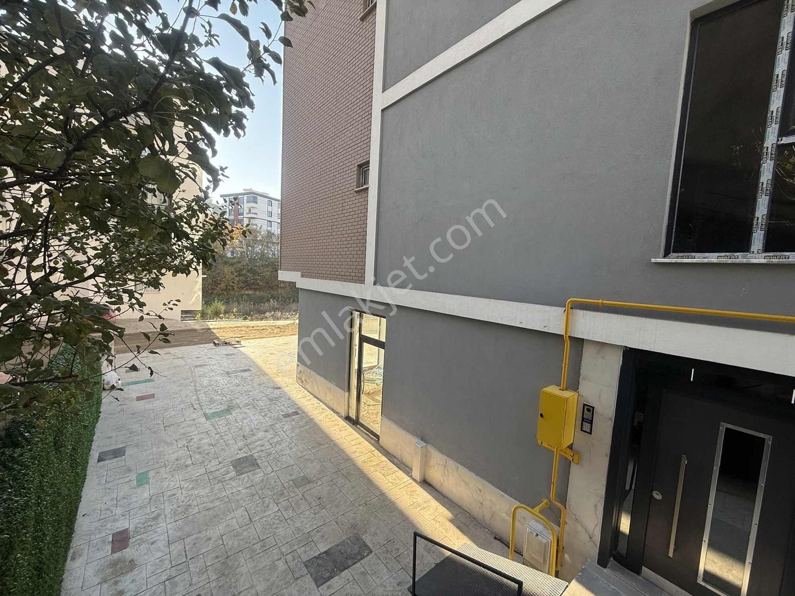 Damla Emlak'tan Saniye Hatun Cami Arkası Geniş 1+1 Arakat - Görsel 17