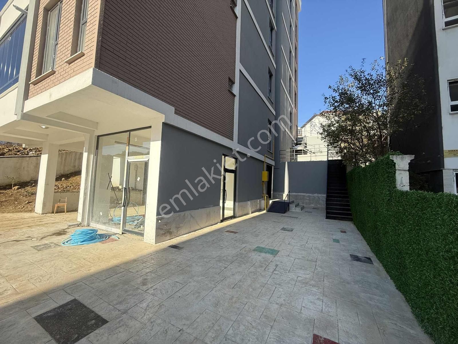 Damla Emlak'tan Saniye Hatun Cami Arkası Geniş 1+1 Arakat - Görsel 22