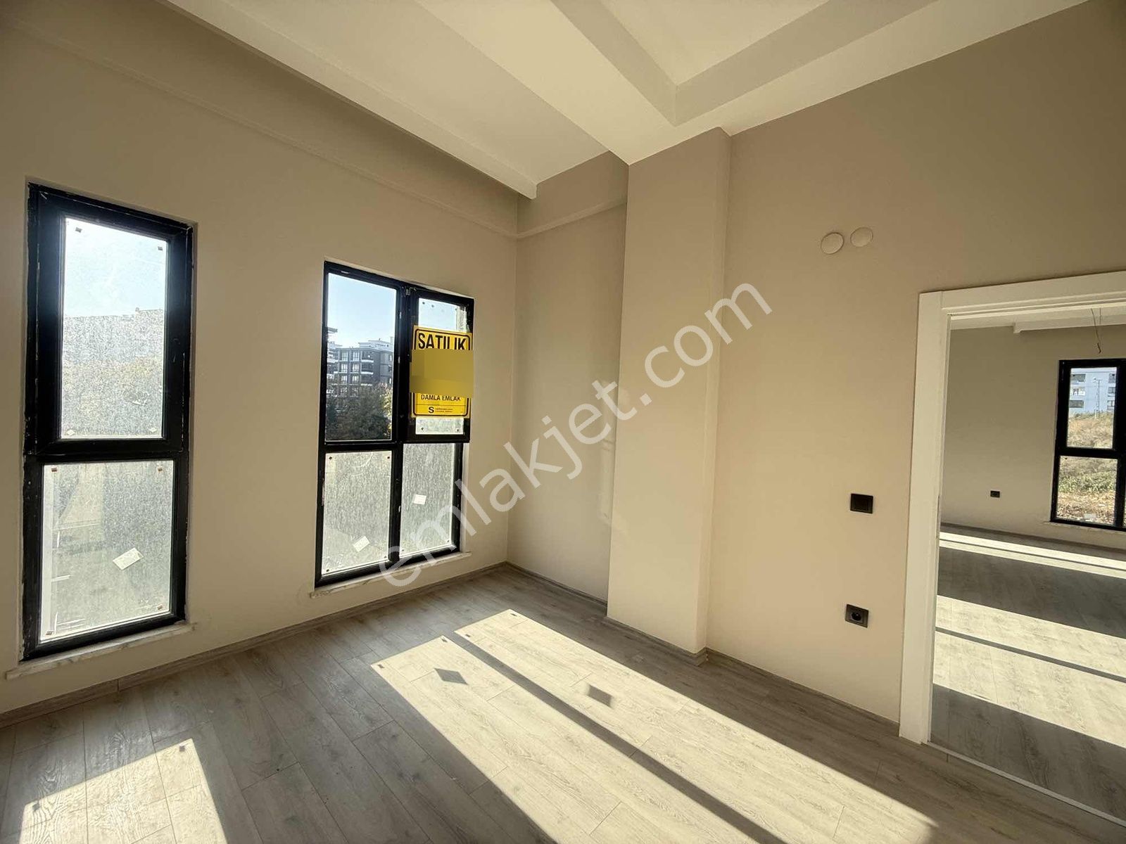 Damla Emlak'tan Saniye Hatun Cami Arkası Geniş 1+1 Arakat - Görsel 16