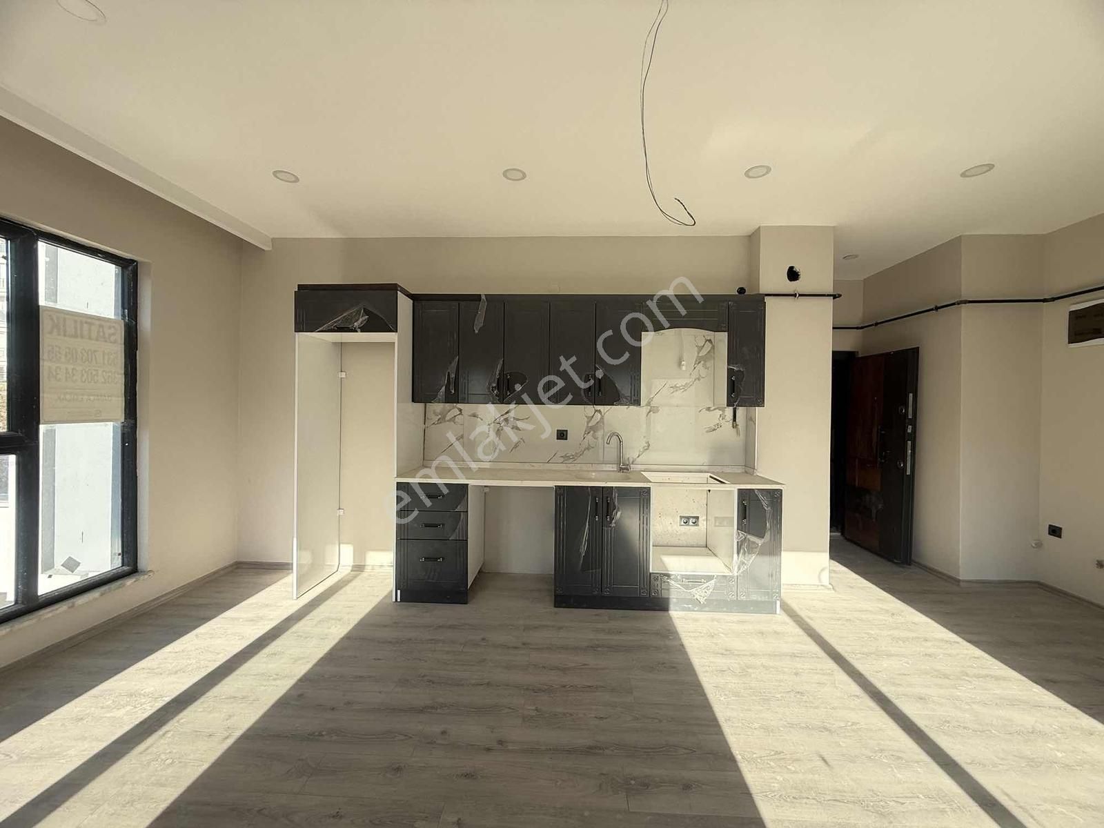 Damla Emlak'tan Saniye Hatun Cami Arkası Geniş 1+1 Arakat - Görsel 32