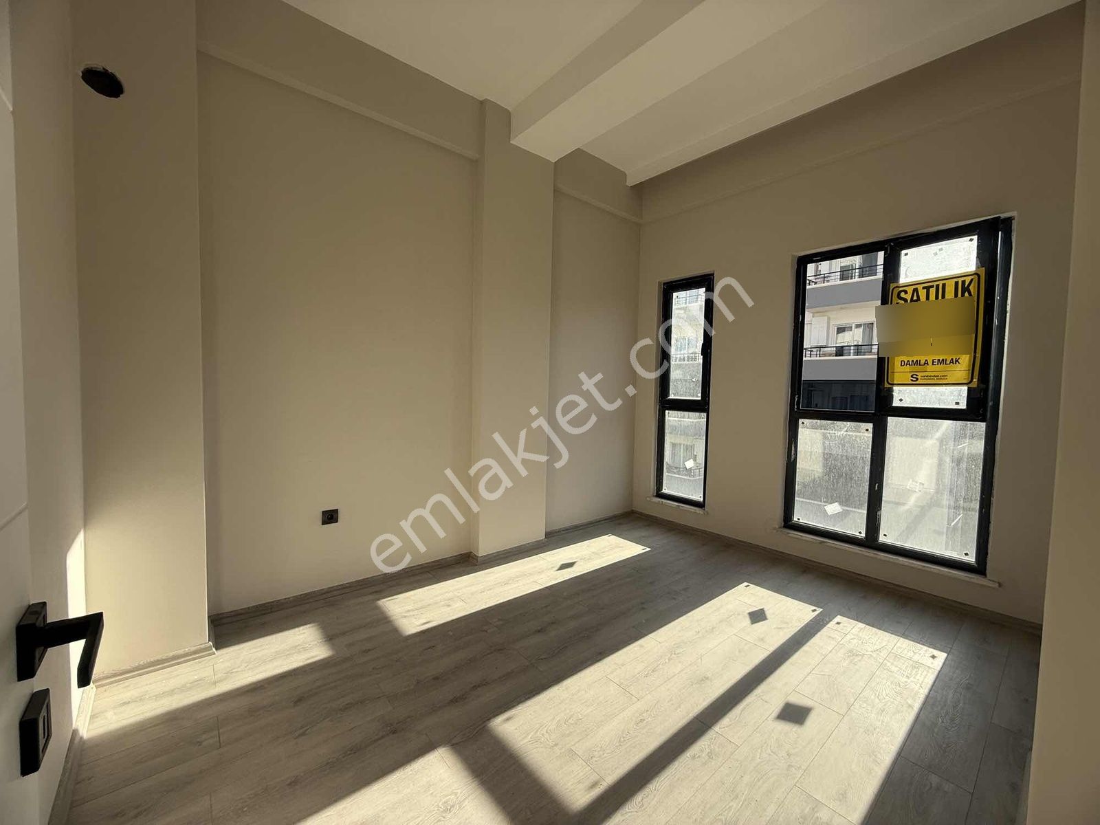 Damla Emlak'tan Saniye Hatun Cami Arkası Geniş 1+1 Arakat - Görsel 12