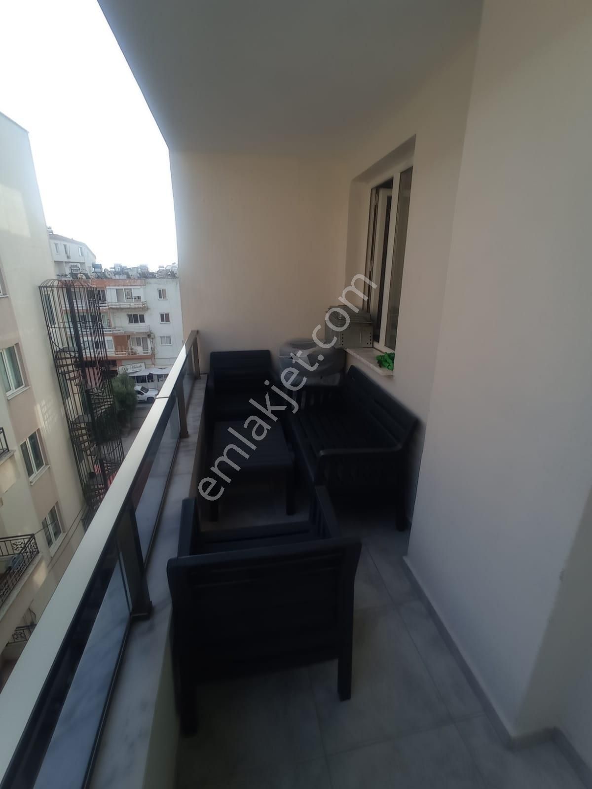 Didim Yeni Mahallede Asansörlü 2+1 Daire - Görsel 8