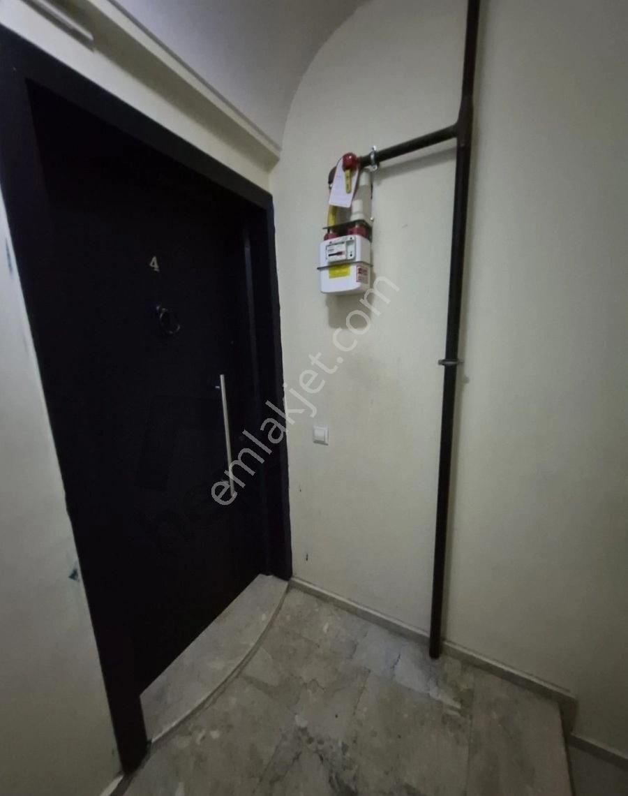 Buca Laleli Mah//uçanyolyakını//caddeye500met/arakat/10yılk//2+1 Daire - Görsel 2