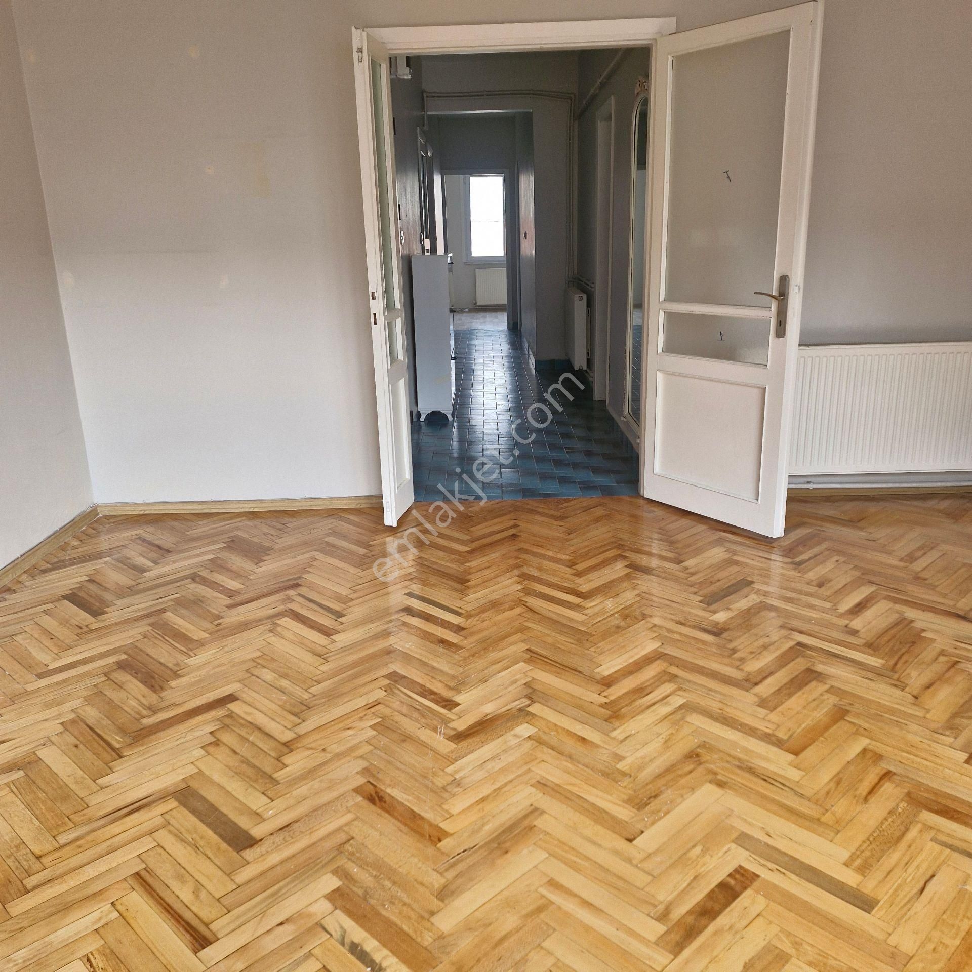 Akşenden Fatih Çapa Seyyidömer Alişirnevai Sokakta 4.son Kat 2+1 95m² Kiralık Daire - Görsel 5