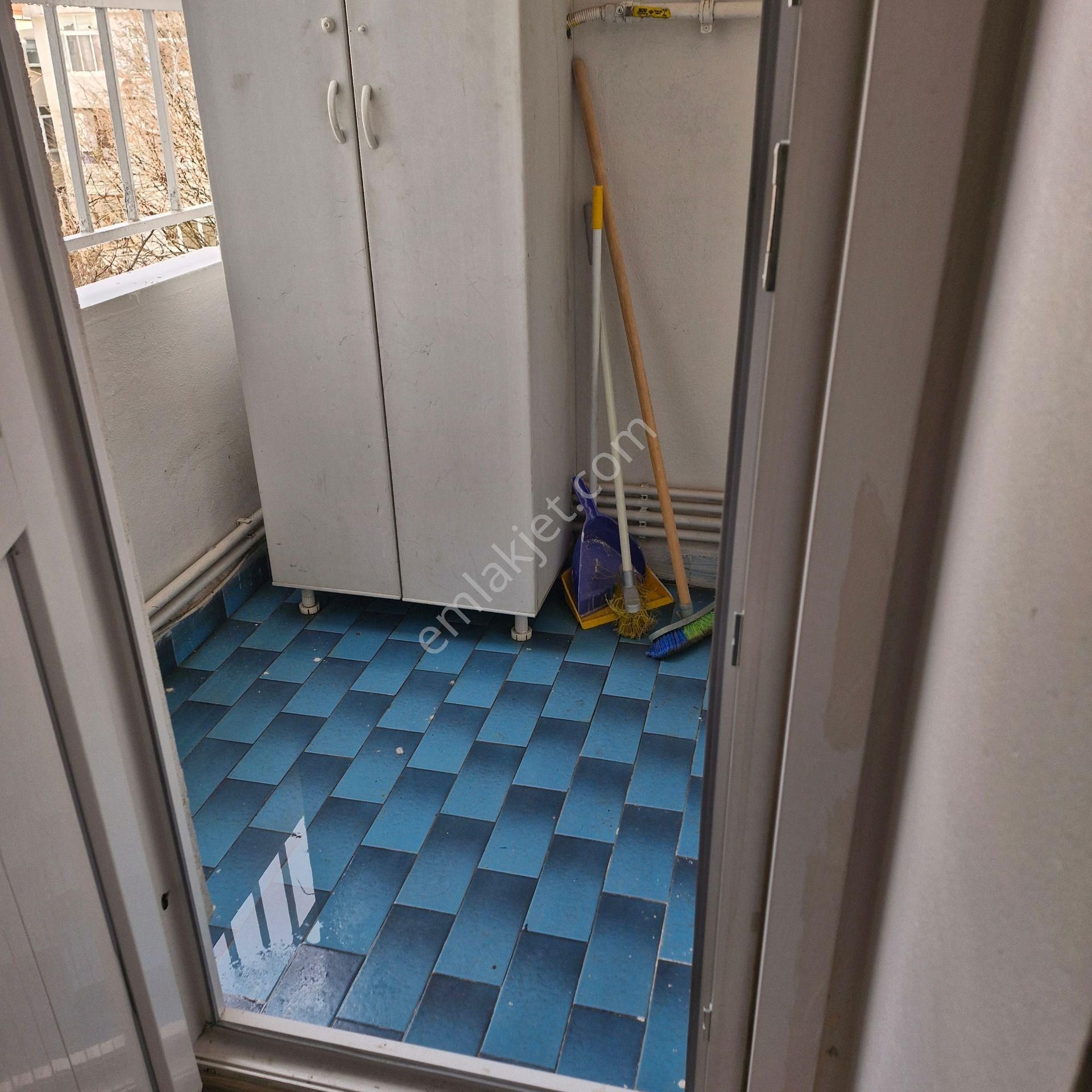 Akşenden Fatih Çapa Seyyidömer Alişirnevai Sokakta 4.son Kat 2+1 95m² Kiralık Daire - Görsel 25